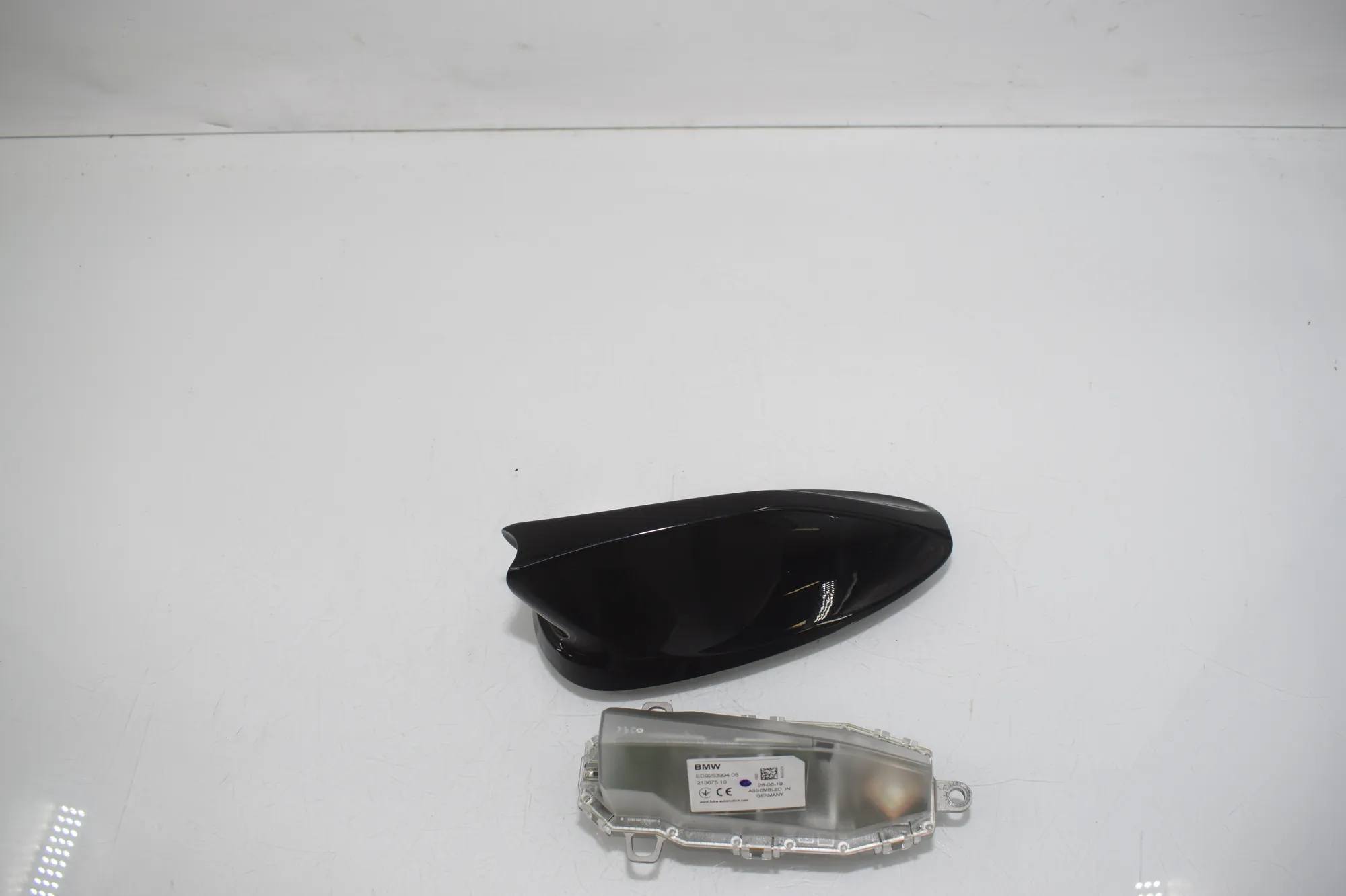 Antenna Trim – OEM 9290893 · BMW i3 (I01) s Range Extender 2019 – 2