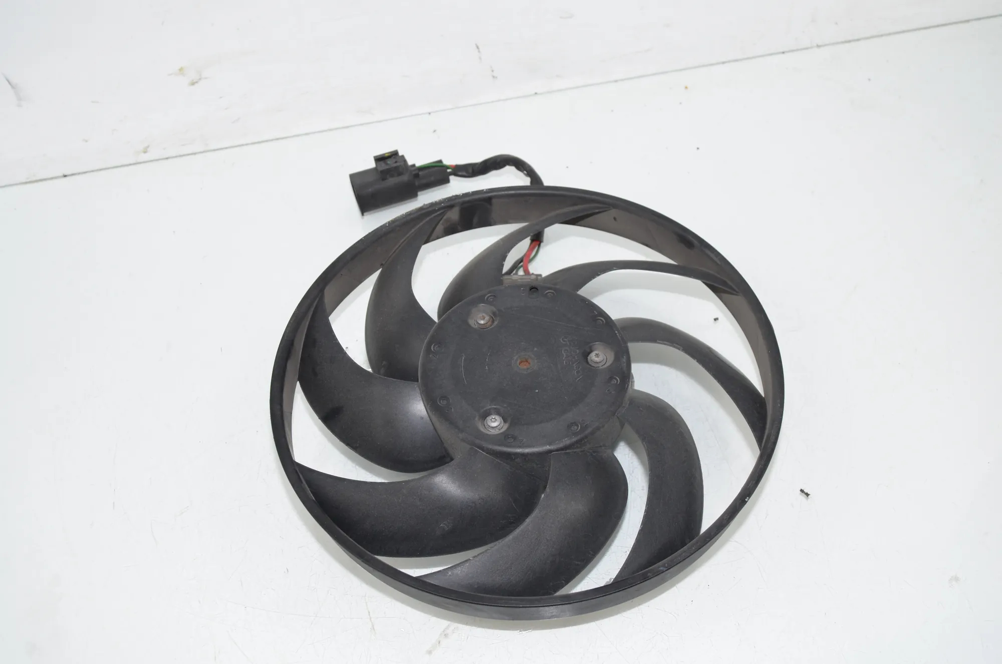 A/C Air Condition Fan – OEM 8641948 · BMW i3 (I01) s Range Extender 2019