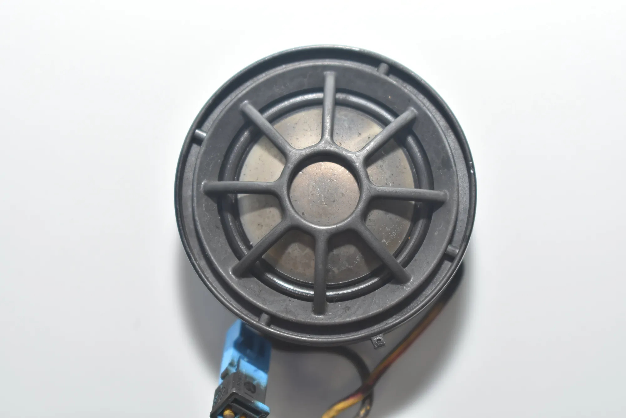 Front Left Door Speaker · BMW i3 (I01) Hybrid 2018 – 3