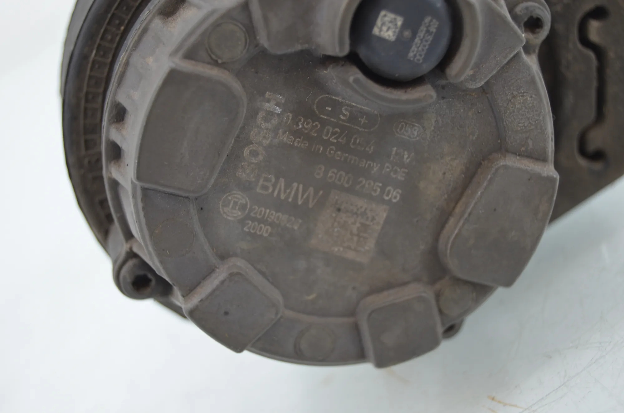 Auxiliary Water Pump – OEM 8600285 · BMW i3 (I01) s Range Extender 2019 – 4