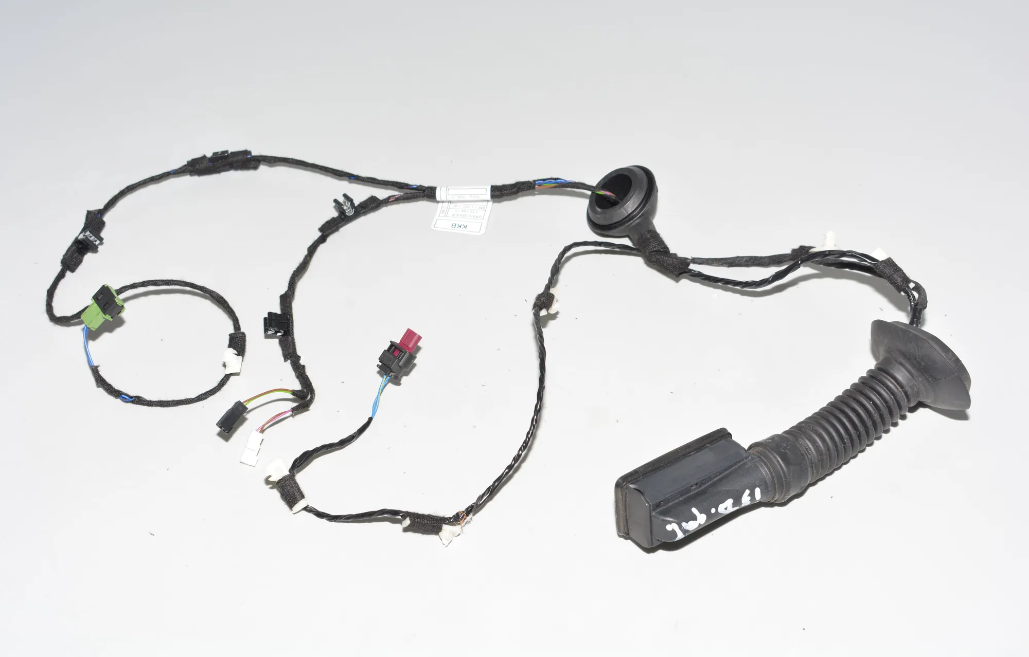 Rear Right Door Wiring – OEM 8780468 · BMW i3 (I01) Hybrid 2018 – 2
