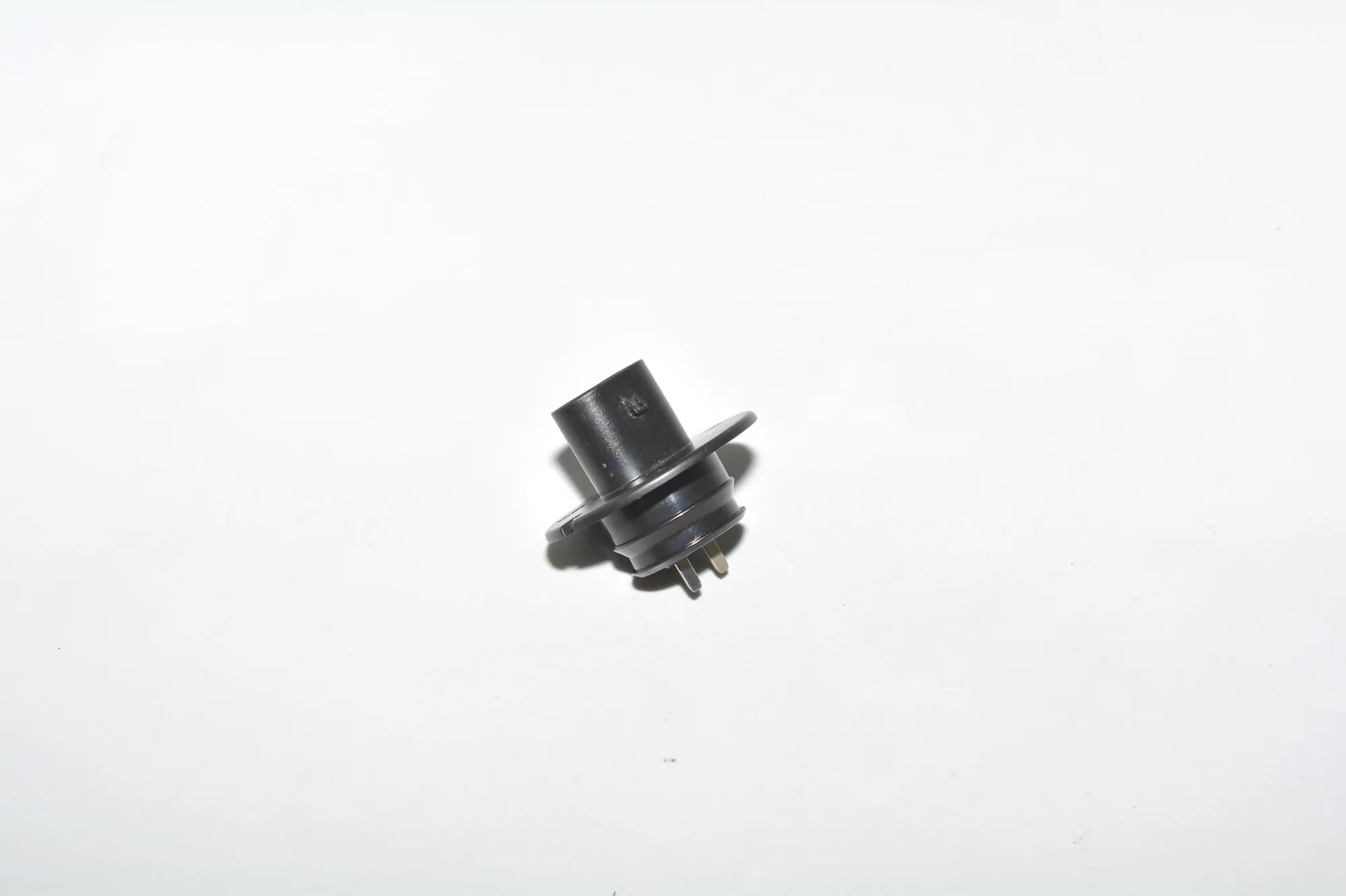 Window Fluid Level Sensor – OEM 1104624 · BMW i3 (I01) Hybrid 2018 – 2