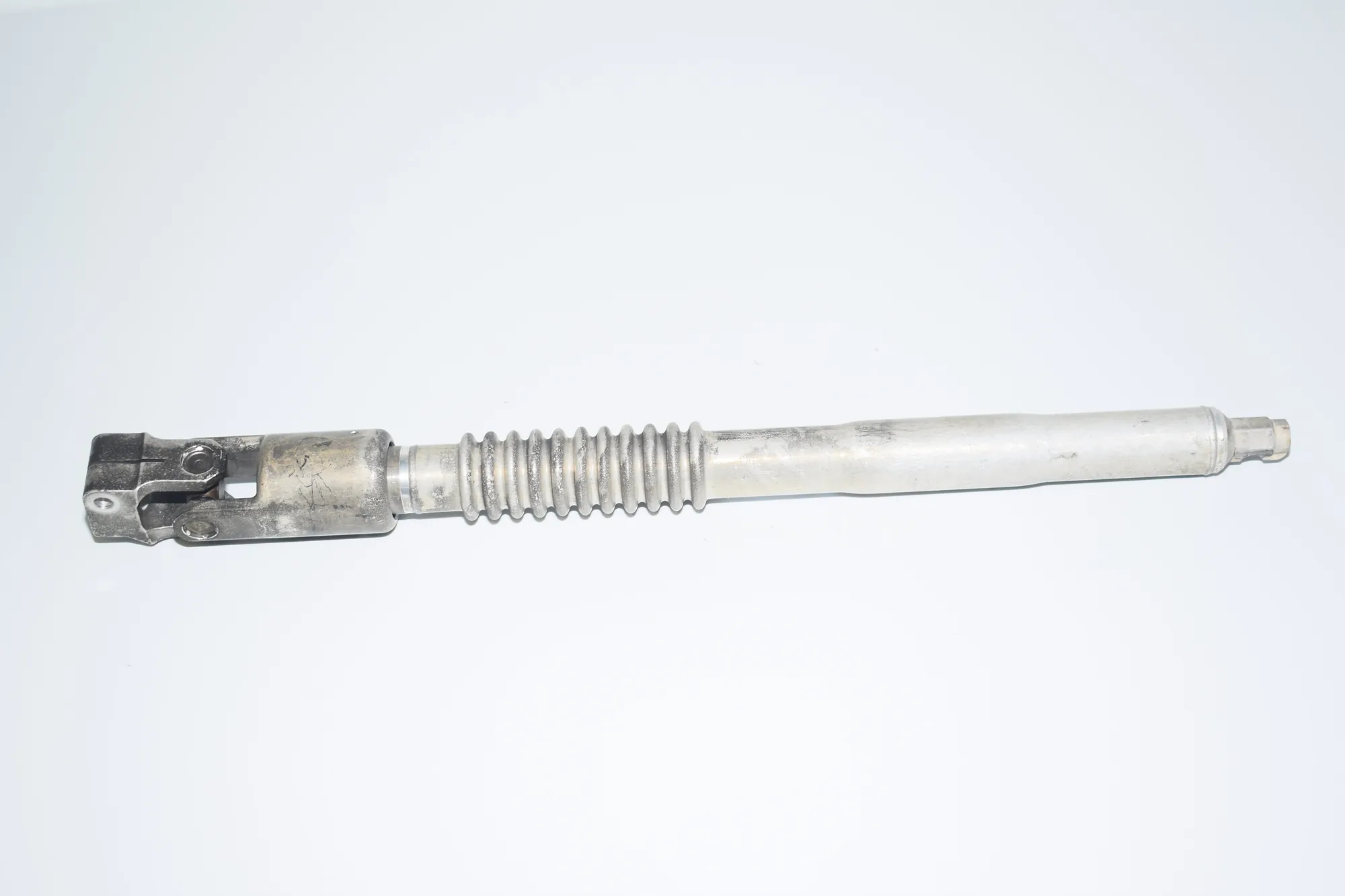 Steering Column Shaft Joint – OEM 6864555 · BMW i3 (I01) Hybrid 2018