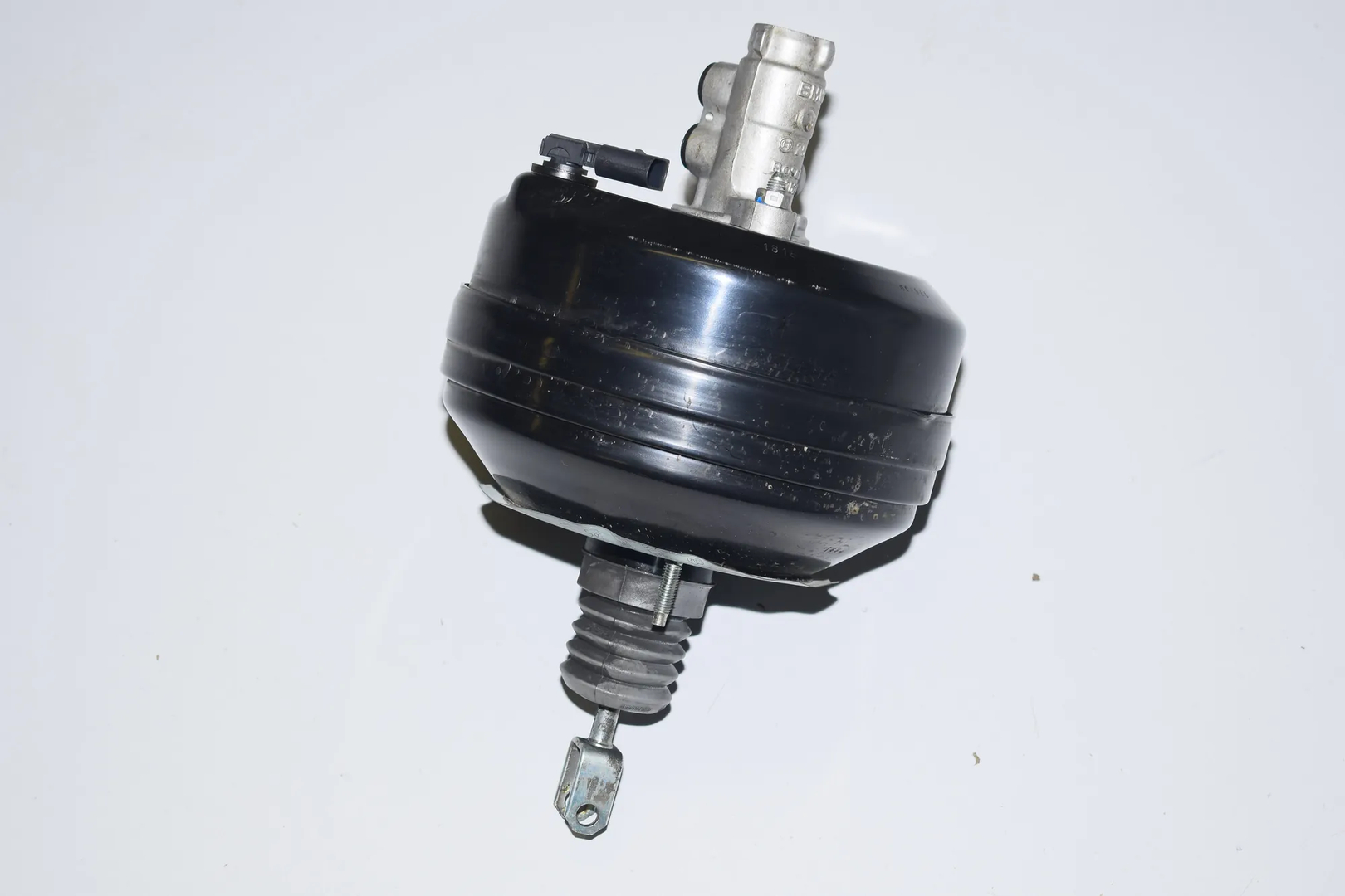 Brake Servo Booster – OEM 6799927 · BMW i3 (I01) Hybrid 2018 – 3