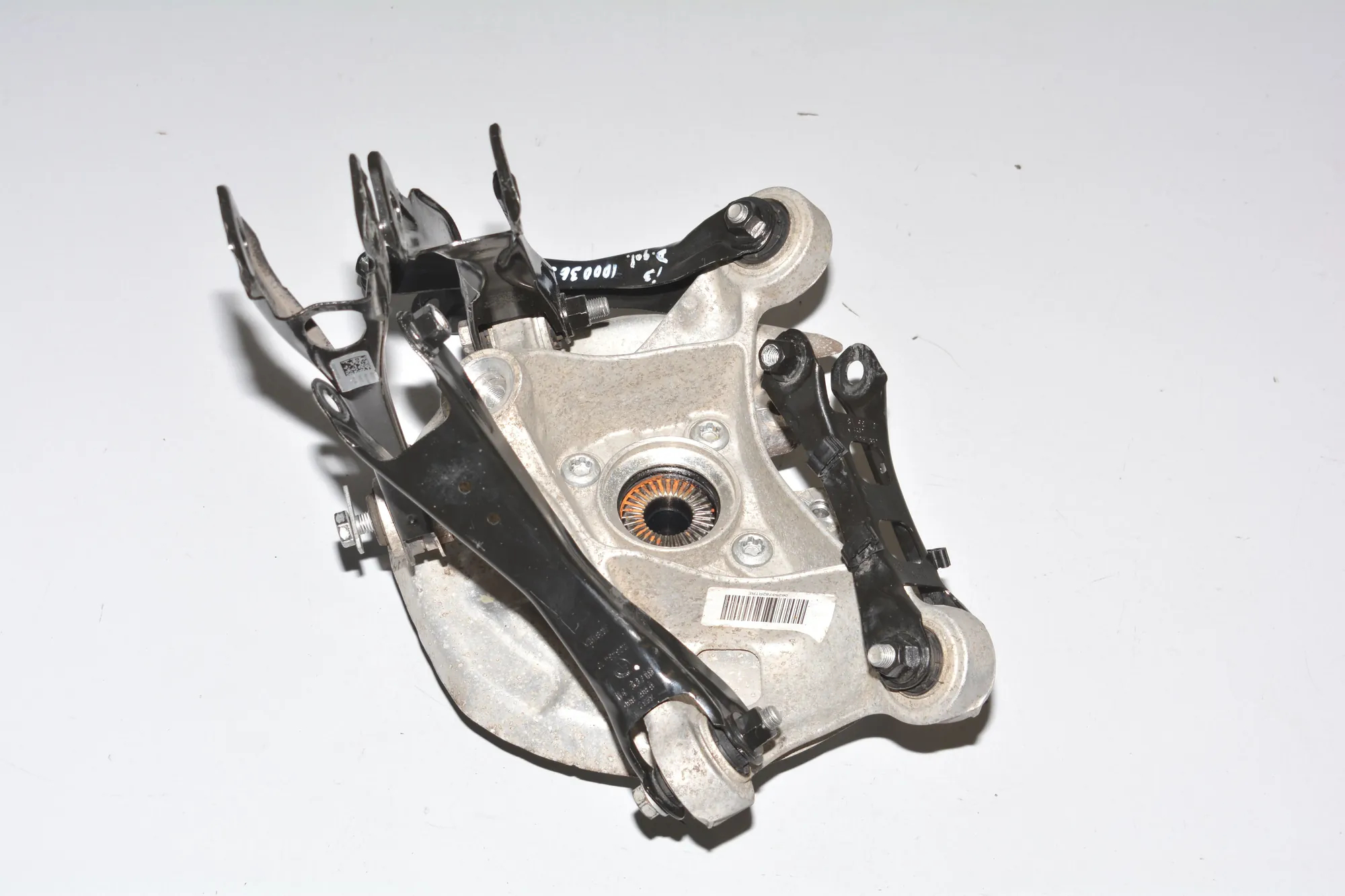 Rear Right Wheel Hub – OEM 6852162 · BMW i3 (I01) Hybrid 2018 – 5