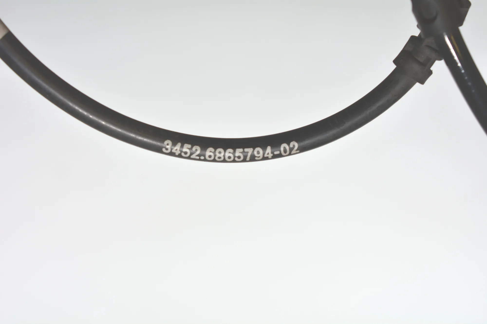 Front Right ABS Sensor – OEM 6865794 · BMW i3 (I01) Hybrid 2018 – 5