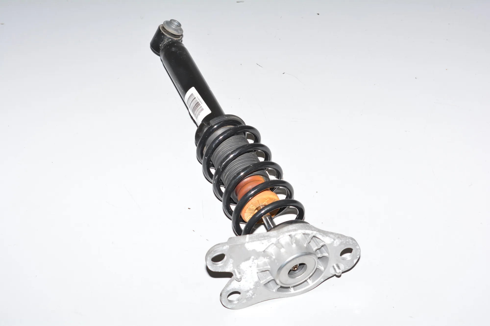 Rear Left Shock Absorber – OEM 6852227 · BMW i3 (I01) Hybrid 2018 – 3