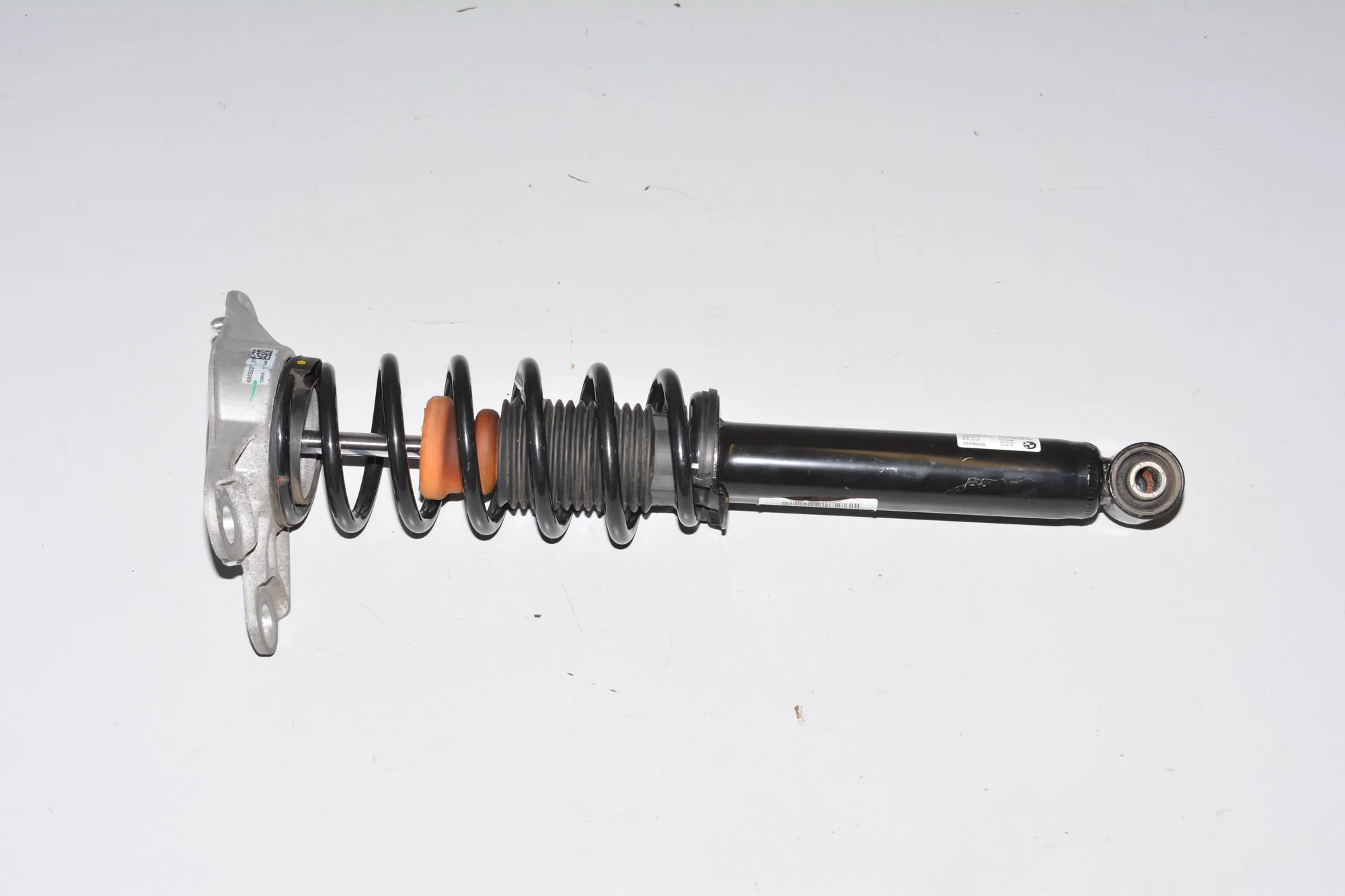 Rear Left Shock Absorber – OEM 6852227 · BMW i3 (I01) Hybrid 2018