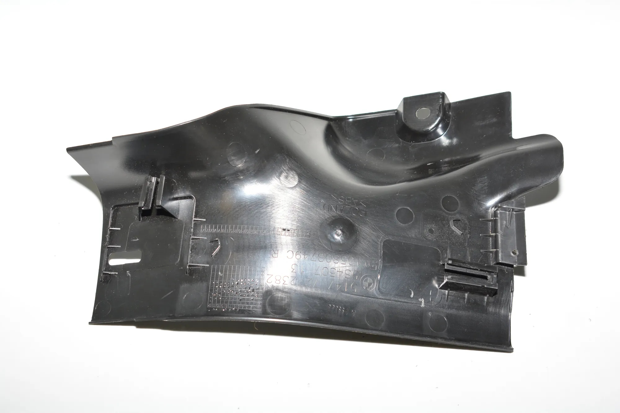 Rear Right Interior Step Trim – OEM 7272382 · BMW i3 (I01) Hybrid 2018 – 3