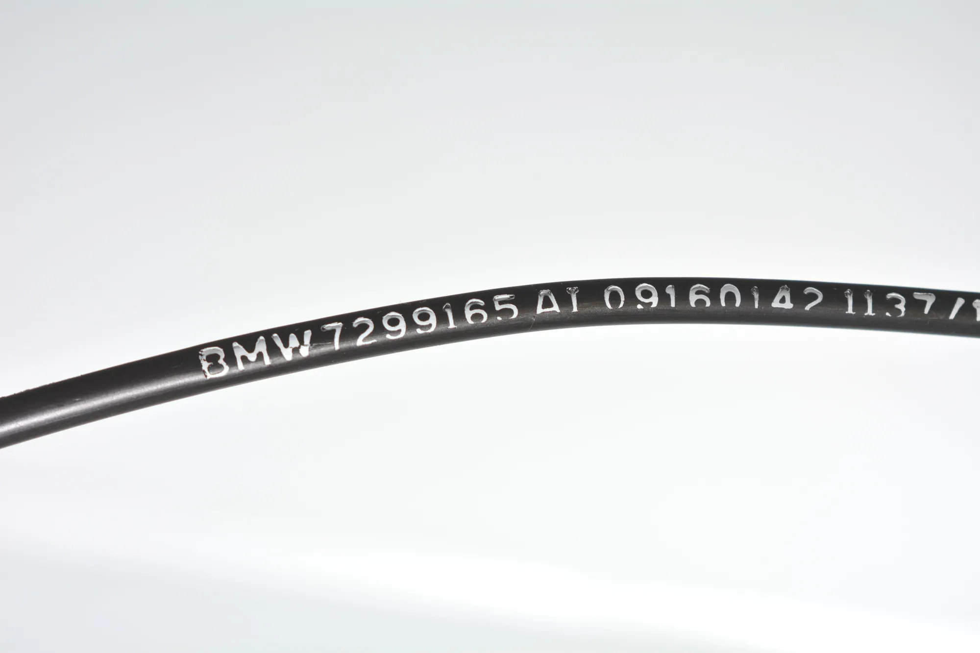 Bonnet Lock Cable – OEM 7299165 · BMW i3 (I01) Hybrid 2018 – 4
