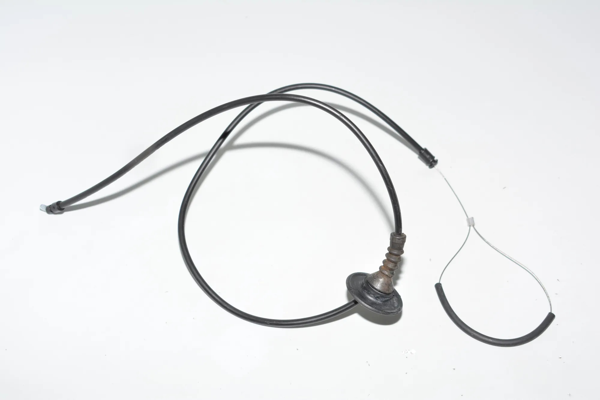 Bonnet Lock Cable – OEM 7299165 · BMW i3 (I01) Hybrid 2018 – 3