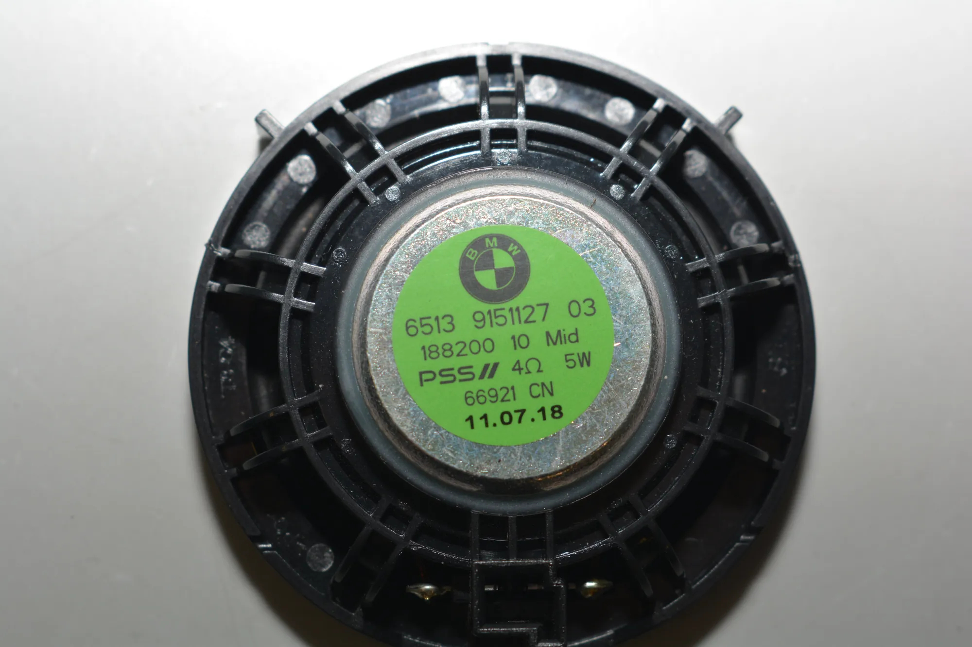 Dashboard Speaker – OEM 9151127 · BMW i3 (I01) Hybrid 2018 – 5