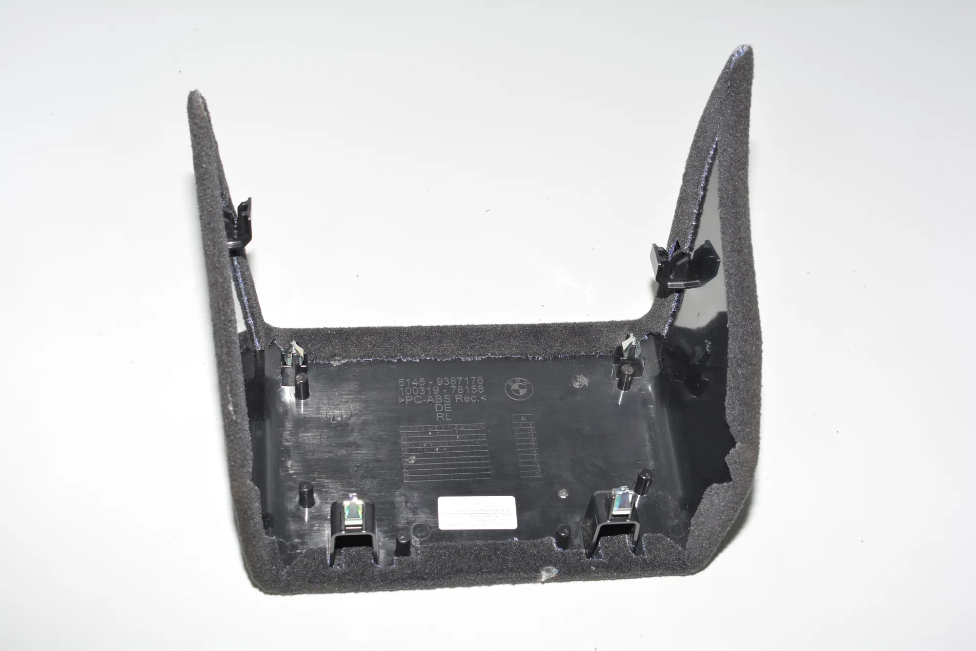 Other Interior Parts – OEM 9387176 · BMW i3 (I01) Hybrid 2018 – 4