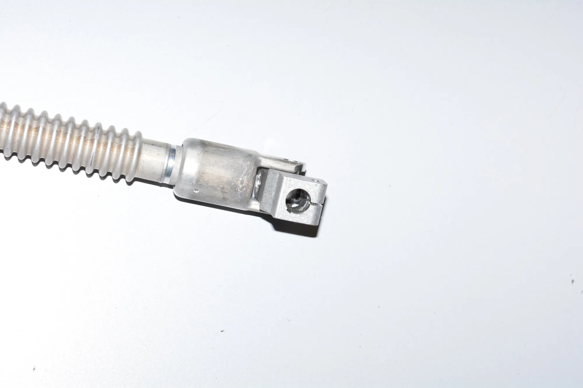 Steering Column Shaft Joint – OEM 6864556 · BMW i3 (I01) Hybrid 2018 – 4