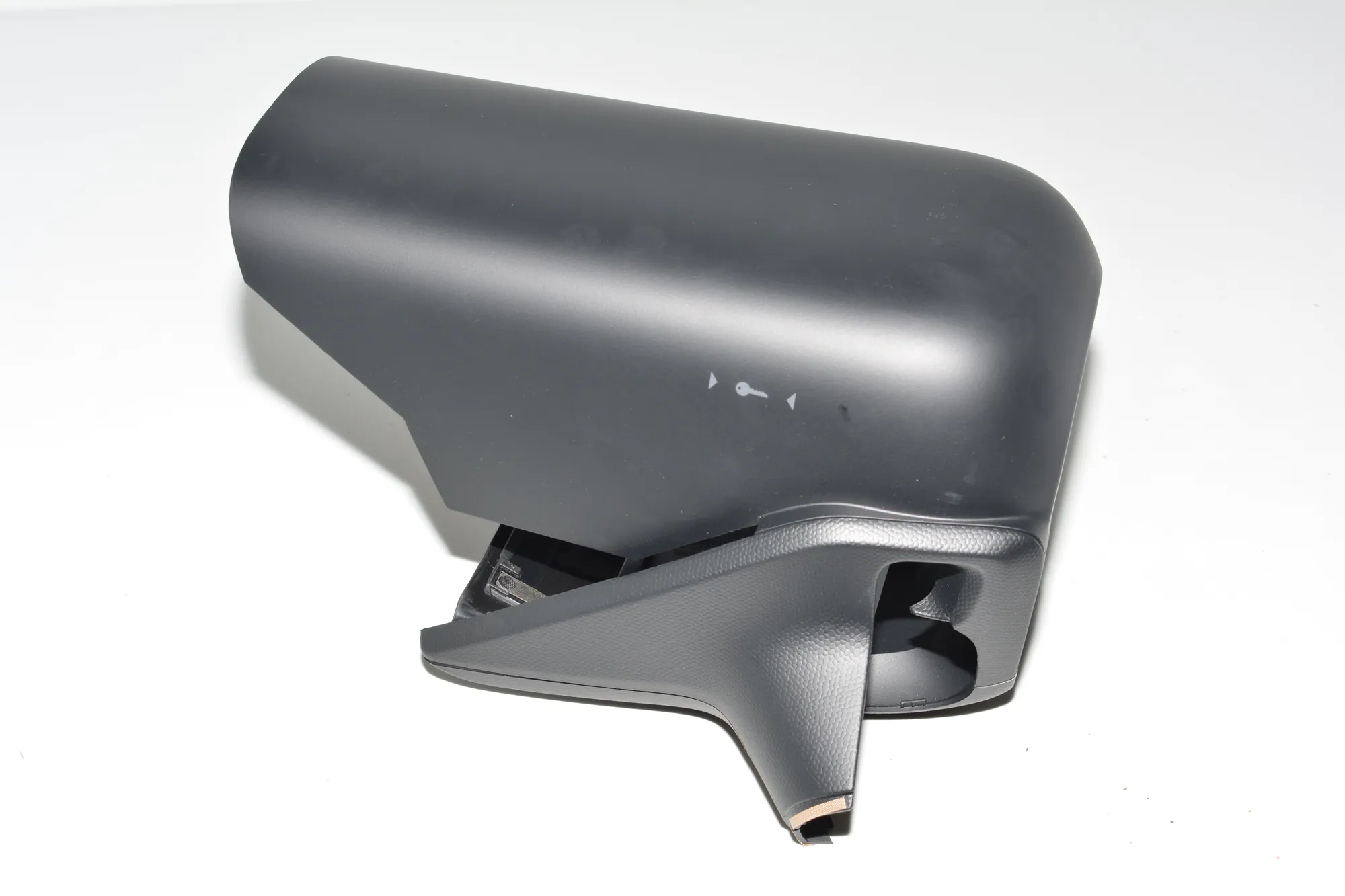 Steering Mechanism Trim – OEM 9285065 · BMW i3 (I01) Hybrid 2018 – 2