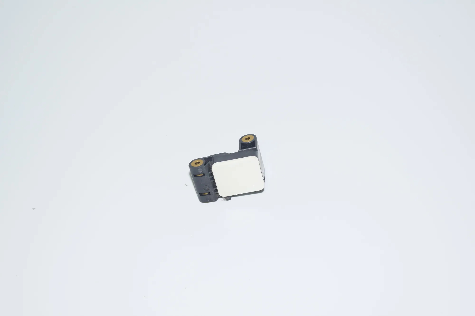 Rear Right Impact Sensor – OEM 6911003 · BMW 3 (E90) 330 d 2011 – 2
