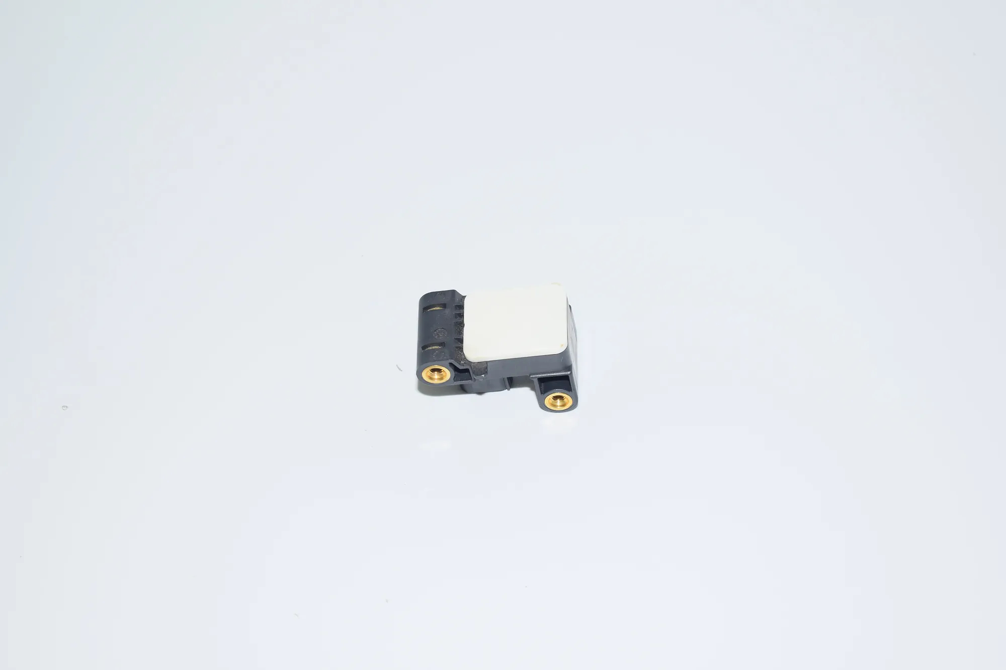 Rear Left Impact Sensor – OEM 6911003 · BMW 3 (E90) 330 d 2011 – 2
