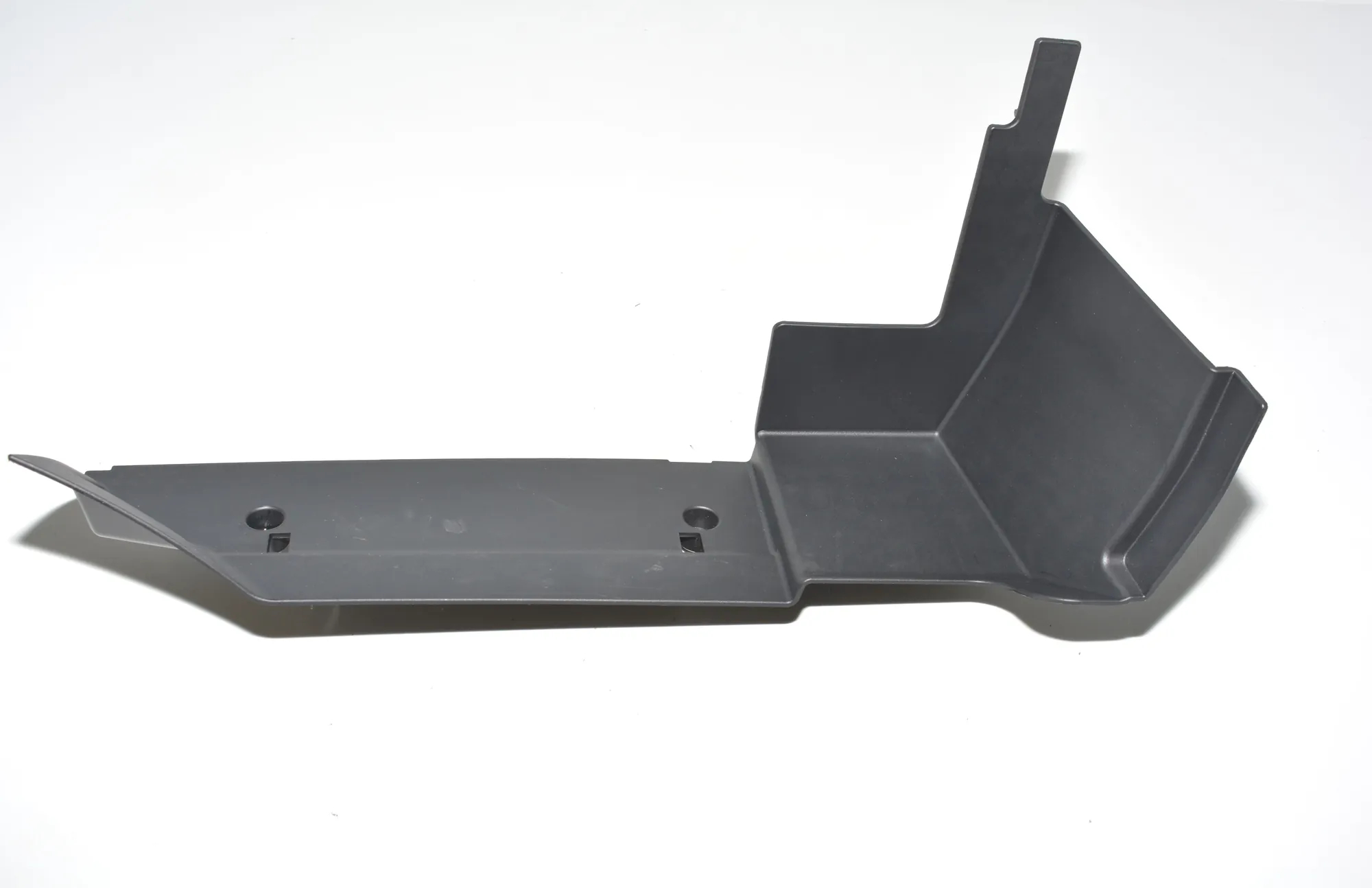 Dashboard Lower Trim – OEM 9283033 · BMW i3 (I01) Hybrid 2018 – 2