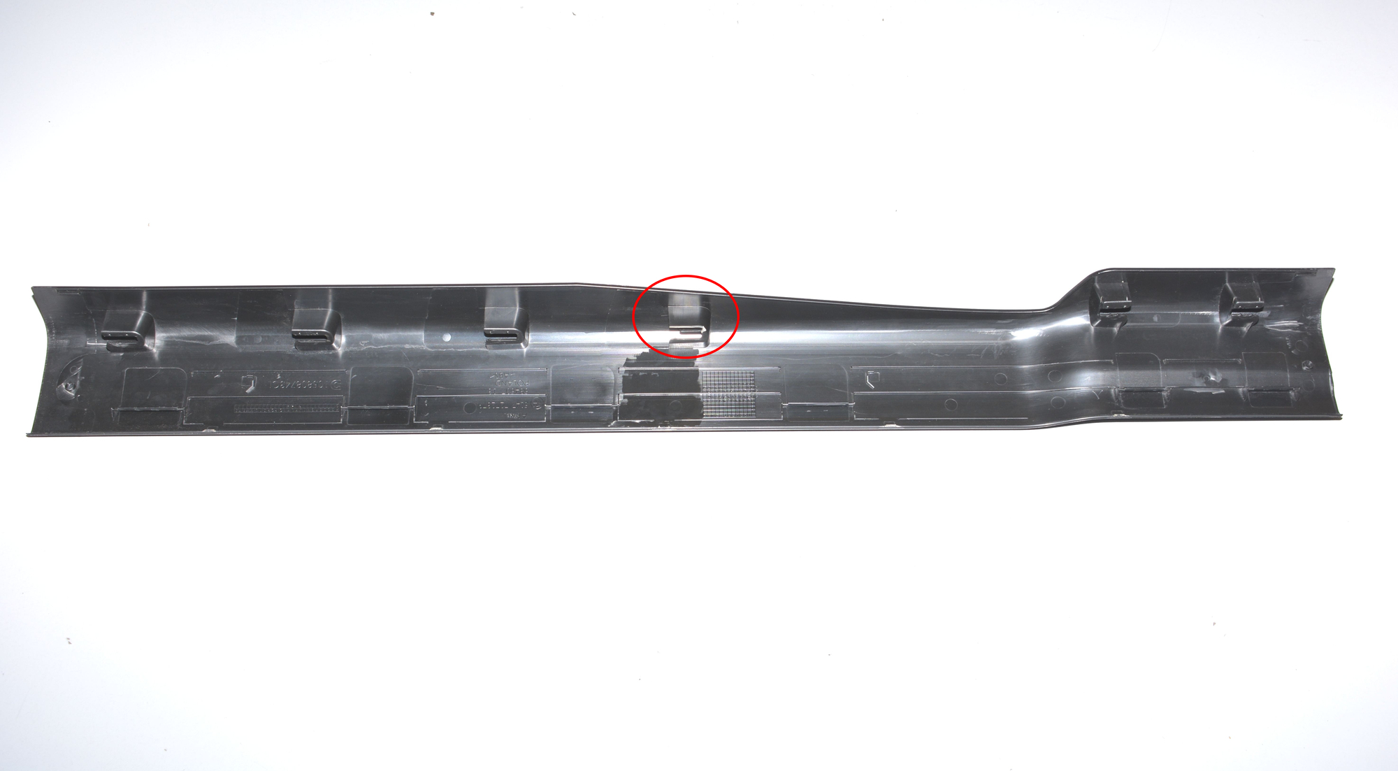 Front Left Interior Step Trim – OEM 7272379 · BMW i3 (I01) Hybrid 2018 – 2