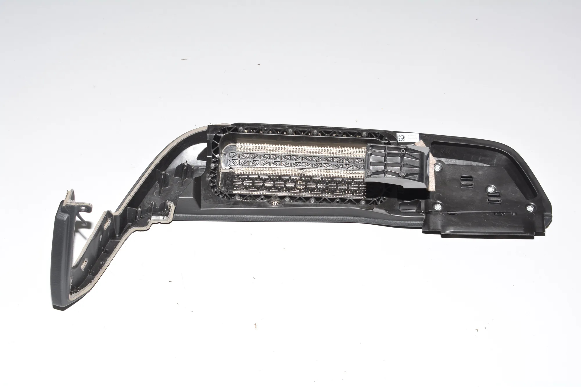 Dashboard Trim – OEM 9282723 · BMW i3 (I01) BMW i3 (I01) Hybrid 2016 – 4