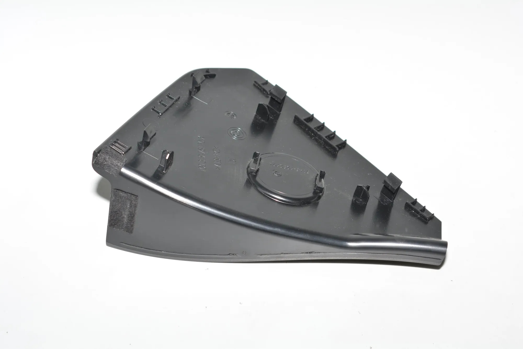 Dashboard Side Trim – OEM 9282994 · BMW i3 (I01) Hybrid 2018 – 4