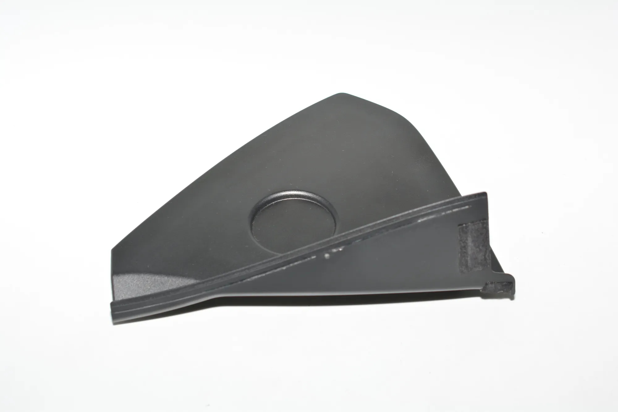 Dashboard Side Trim – OEM 9282994 · BMW i3 (I01) Hybrid 2018 – 2