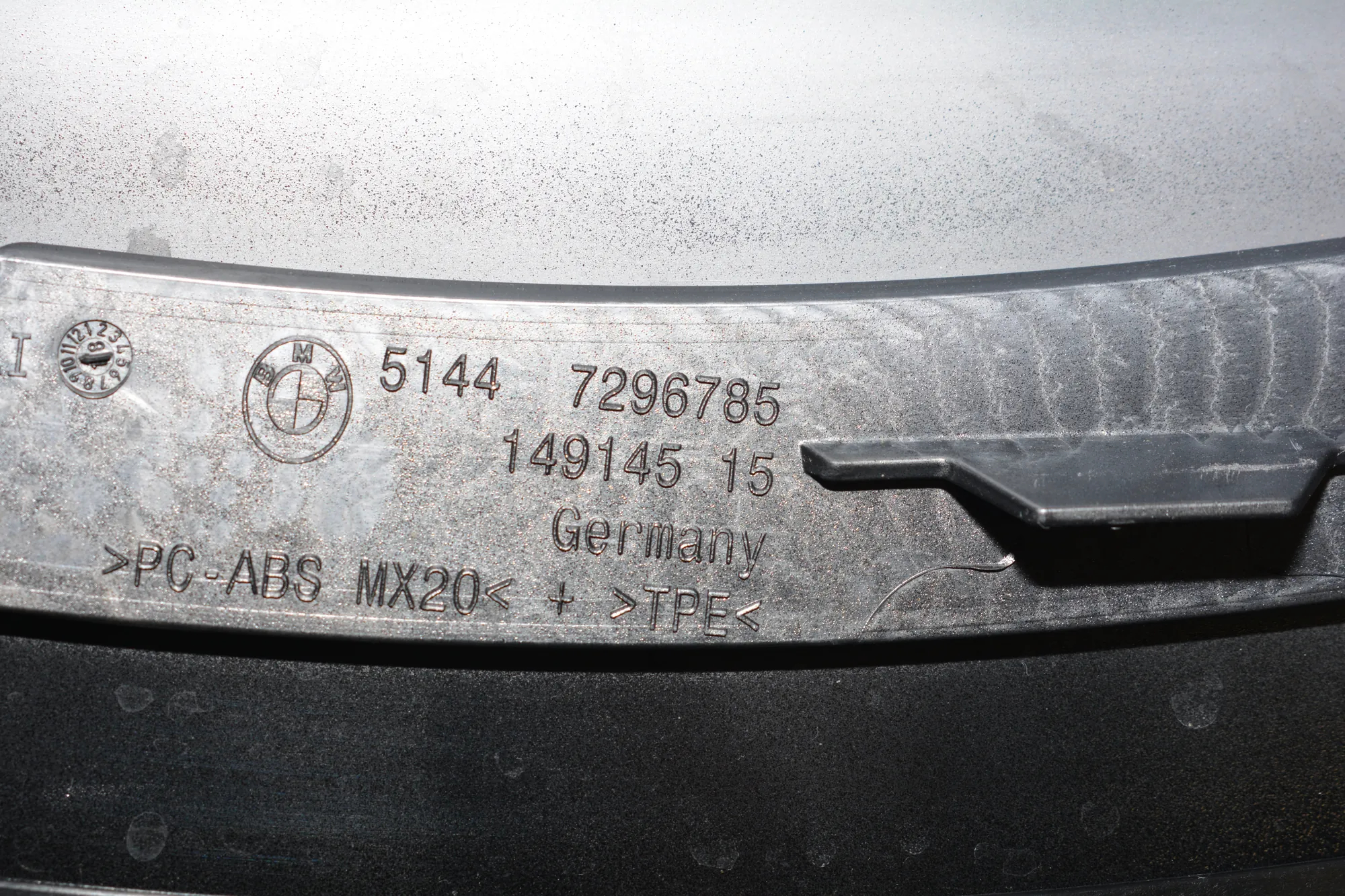 Other Body Parts – OEM 7296785 · BMW i3 (I01) Hybrid 2018 – 9