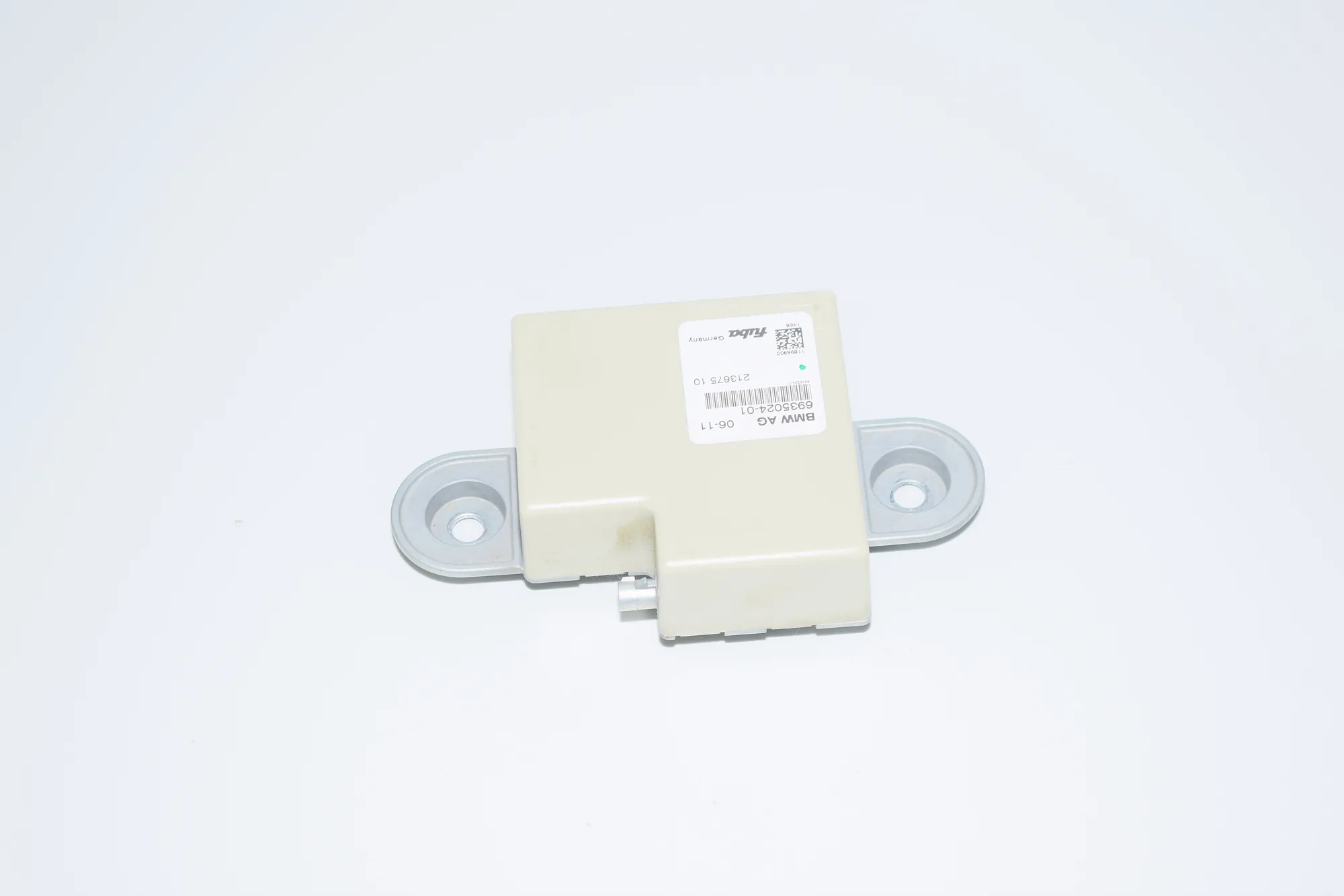 Antenna – OEM 6935024 · BMW 3 (E90) 330 d 2011