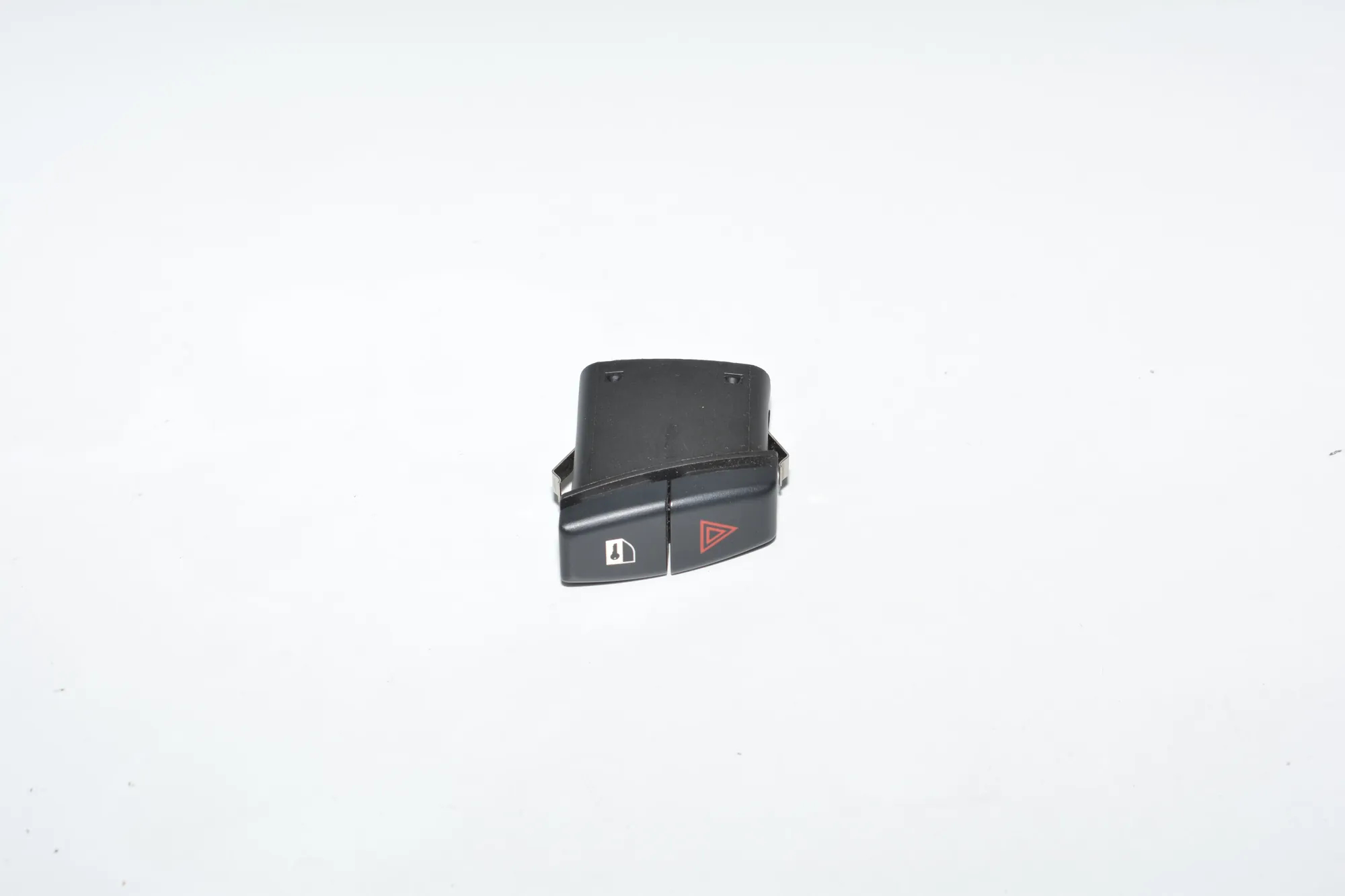 Hazard Button – OEM 6919506 · BMW X3 (E83) 3.0 d 2004 – 2