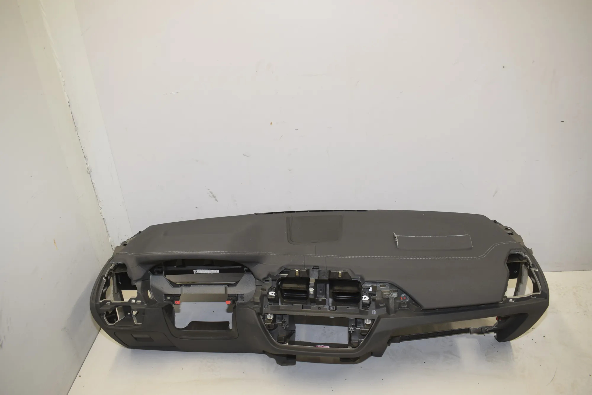 Dashboard – OEM 20138831 · BMW iX3 (G08) BMW iX3 (G08) Electric (286 HP) 2020 – 2
