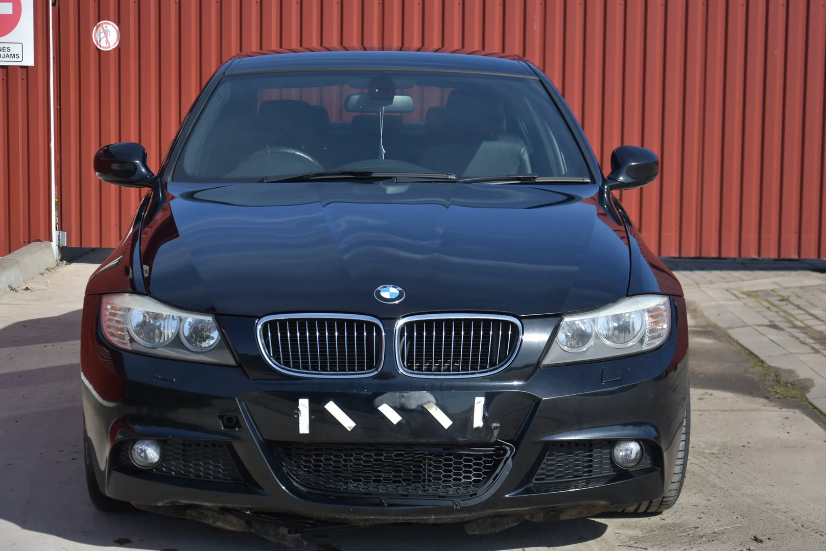 Front Windshield Wiper Mechanism – OEM 6978264 · BMW 3 (E90) 330 d 2011 – 5