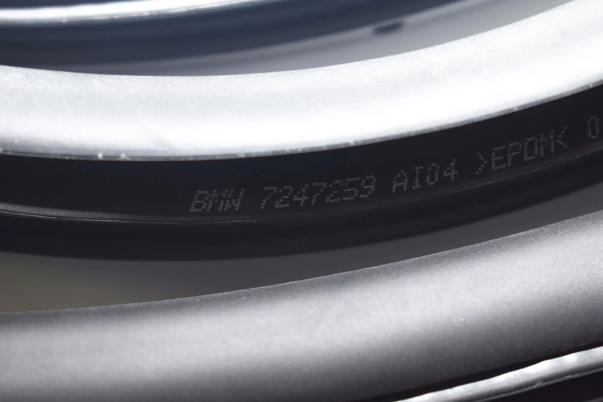 Rear Left Door Seal Rubber – OEM 7247259 · BMW 3 (E90) 330 d 2011 – 3