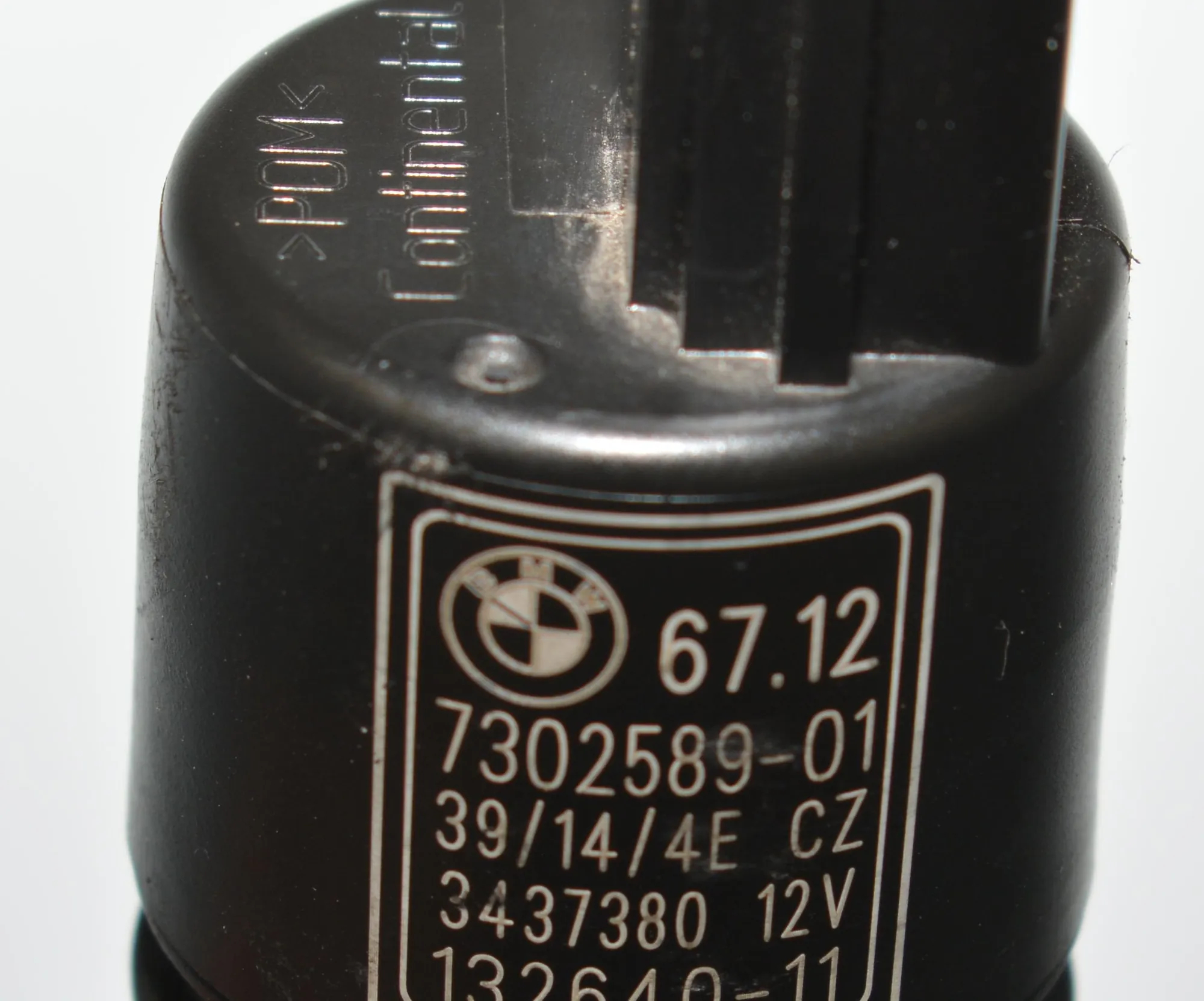 Washer Tank Motor – OEM 7302589 · BMW 4 Gran Coupe (F36) BMW 4 Gran Coupe (F36) 418 d 2014 – 5