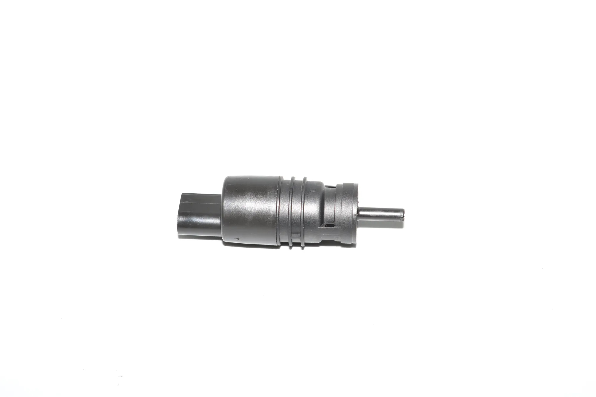 Washer Tank Motor – OEM 7302589 · BMW 4 Gran Coupe (F36) BMW 4 Gran Coupe (F36) 418 d 2014 – 2