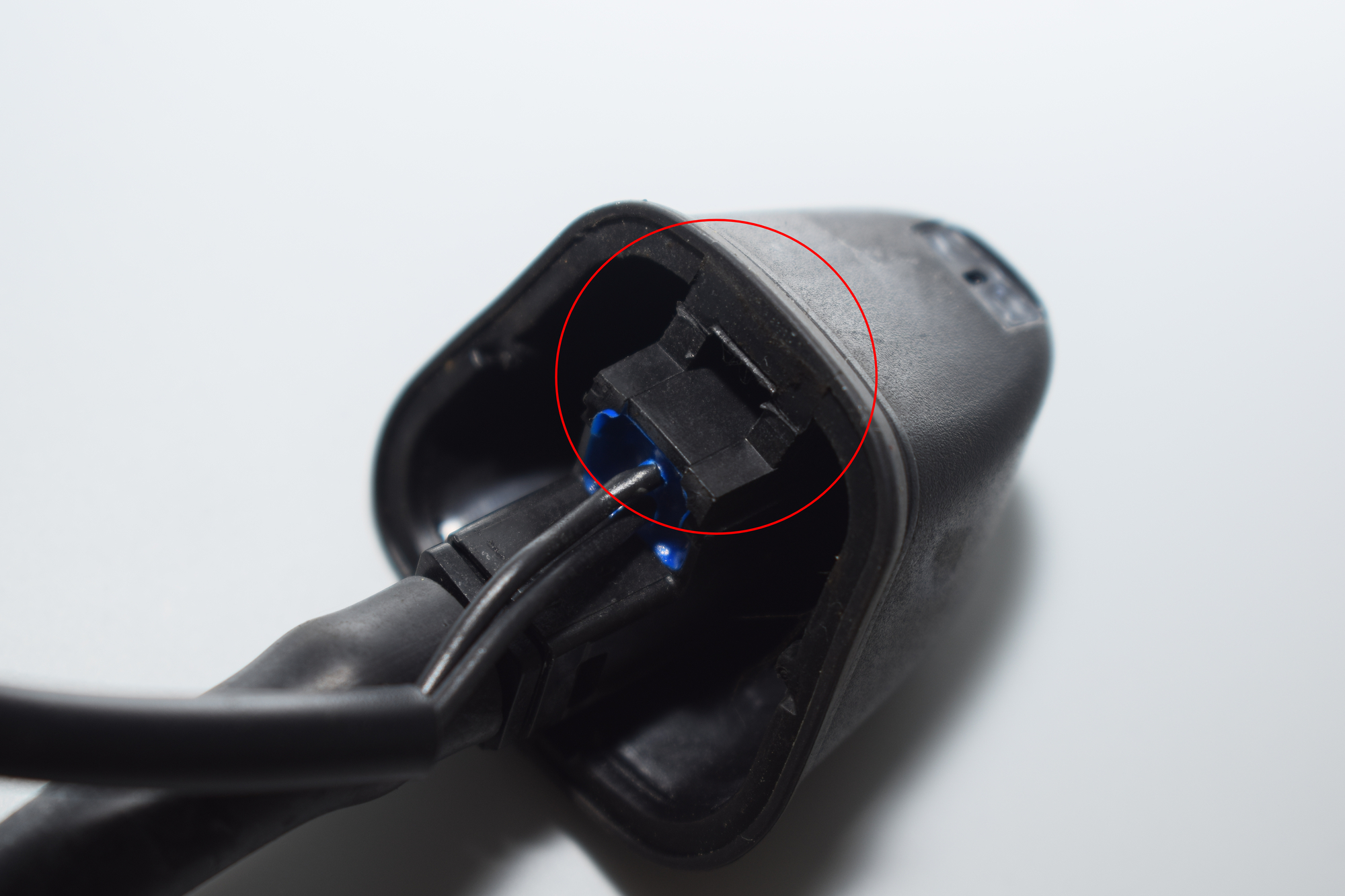 Windshield Nozzle Jet – OEM 6928635 · BMW 3 (E90) BMW 3 (E90) 320 d 2010 – 2