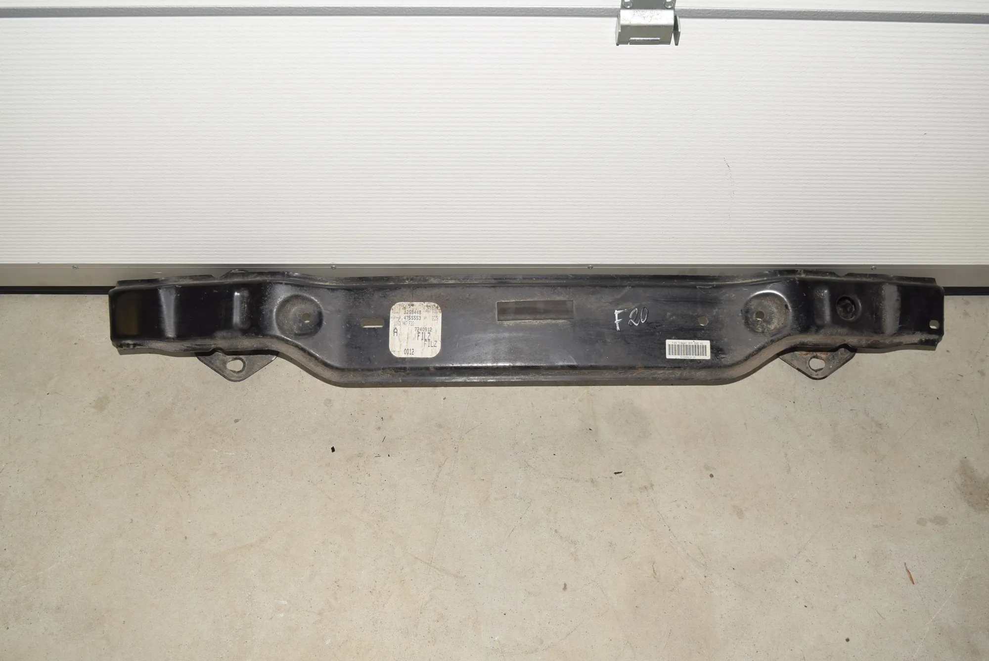 Rear Crash Reinforcement Bar – OEM 7240912 · BMW 1 (F20) 118 d 2011 – 3