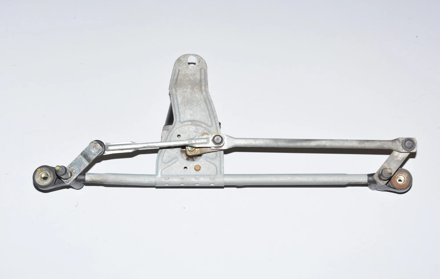 Front Windshield Wiper Mechanism – OEM 7111536 · BMW X5 (E53) 3.0 d 2004 – 4