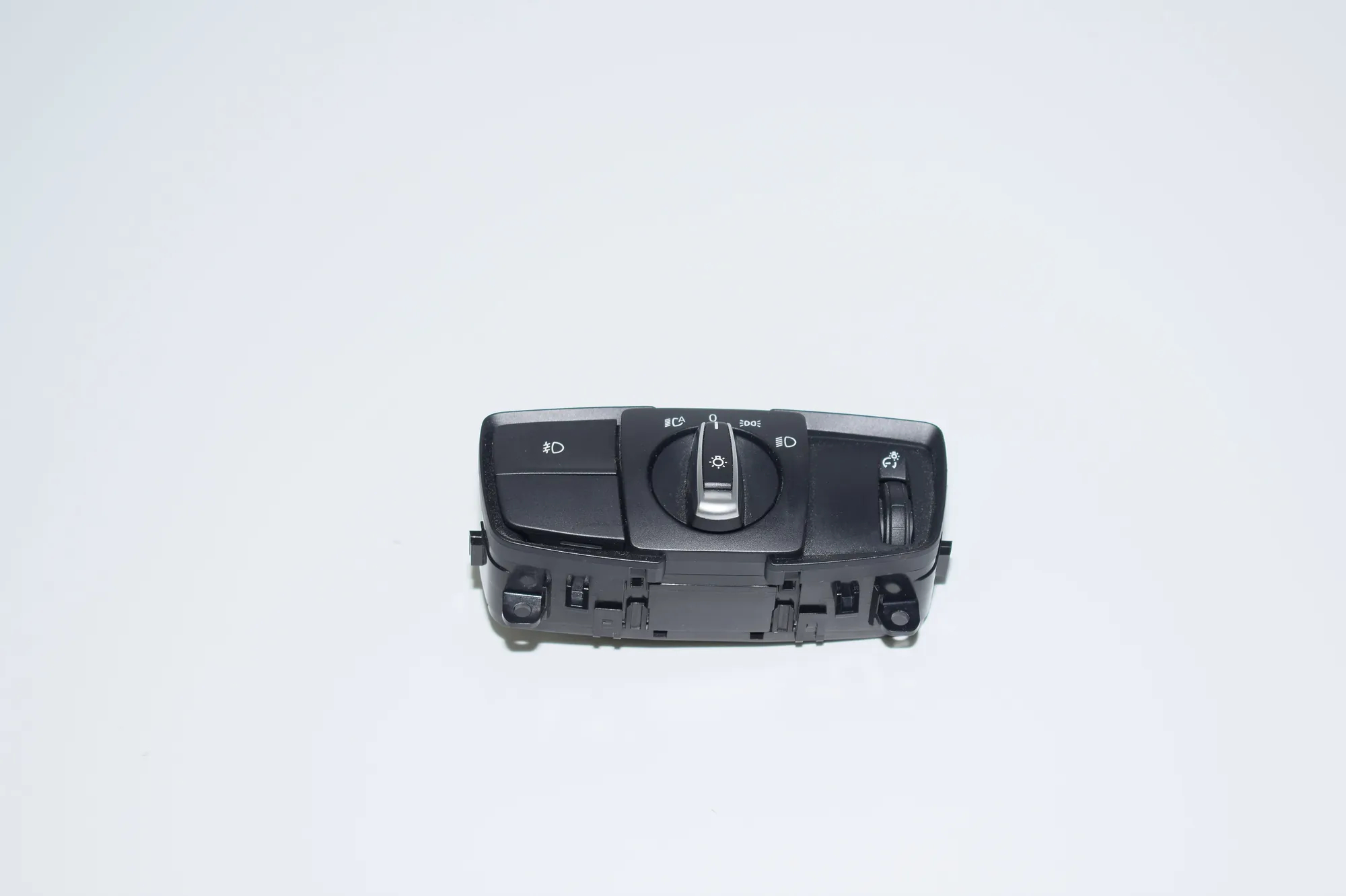 Headlight Switch Control Unit – OEM 6847506 · BMW 3 (F30, F80) BMW 3 (F30, F80) 2015 – 3