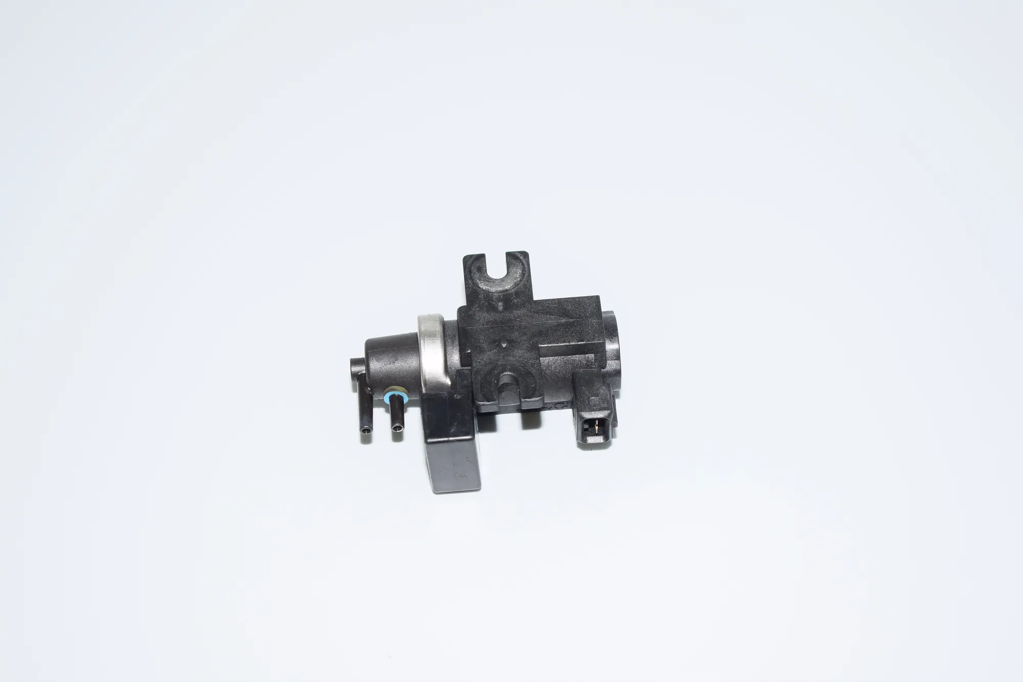 Solenoid Valve – OEM 2247906 · BMW X5 (E53) 3.0 d 2004 – 3