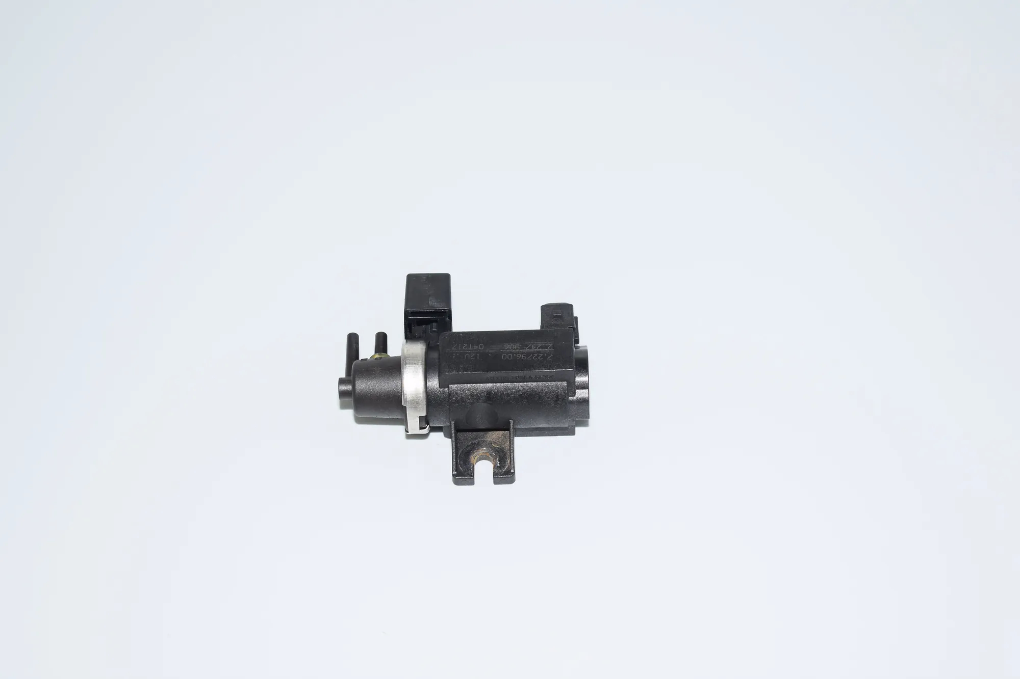 Solenoid Valve – OEM 2247906 · BMW X5 (E53) 3.0 d 2004 – 2