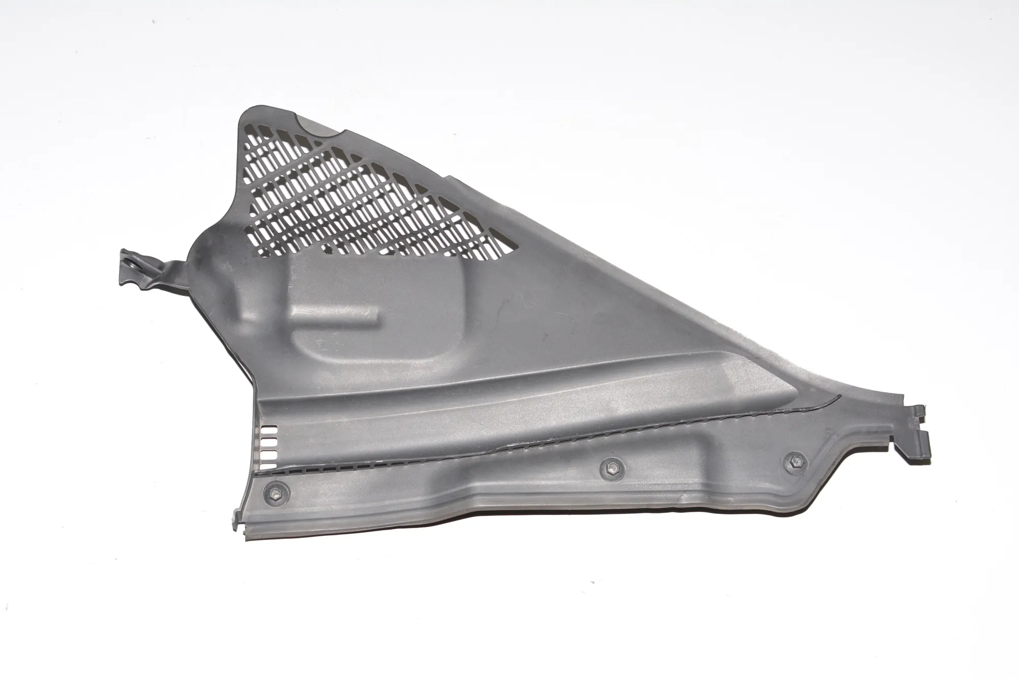 Front Wiper Cowl Trim – OEM 9206486 · BMW 3 (F30, F80) 330 d xDrive 2013