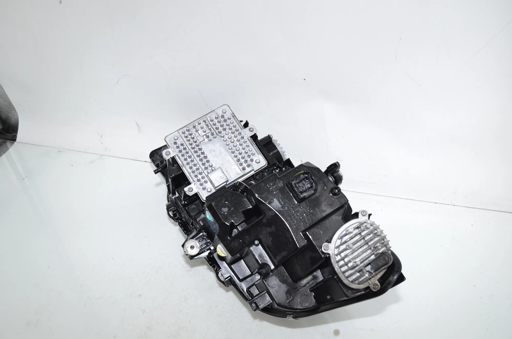 Front Right Headlight – OEM 8496160 · BMW 3 (G20, G28) BMW 3 (G20, G28) 3 (G20) 330 i 2021 – 5