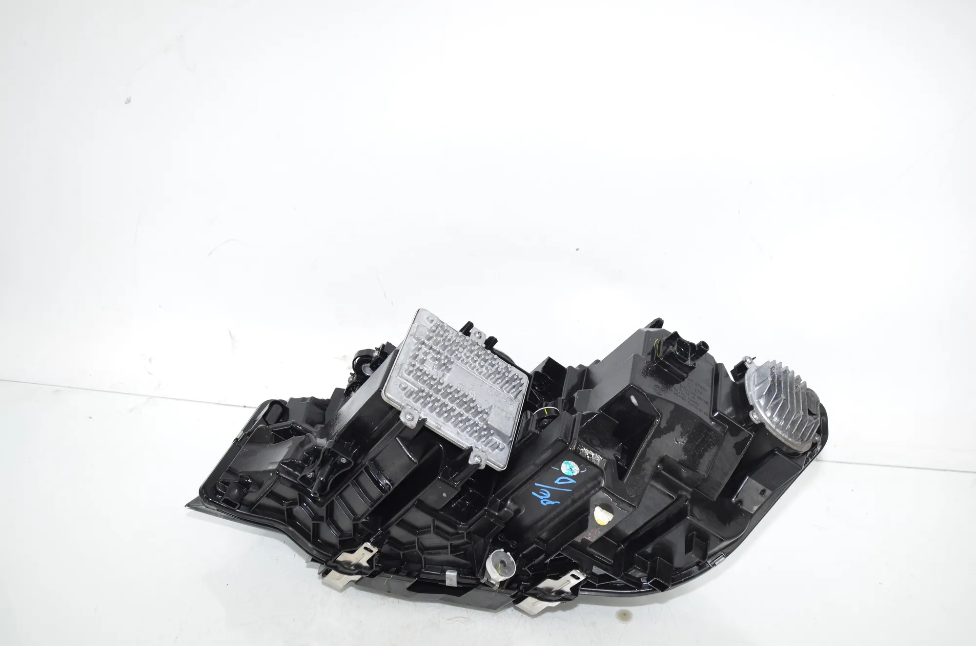 Front Right Headlight – OEM 8496160 · BMW 3 (G20, G28) BMW 3 (G20, G28) 3 (G20) 330 i 2021 – 4