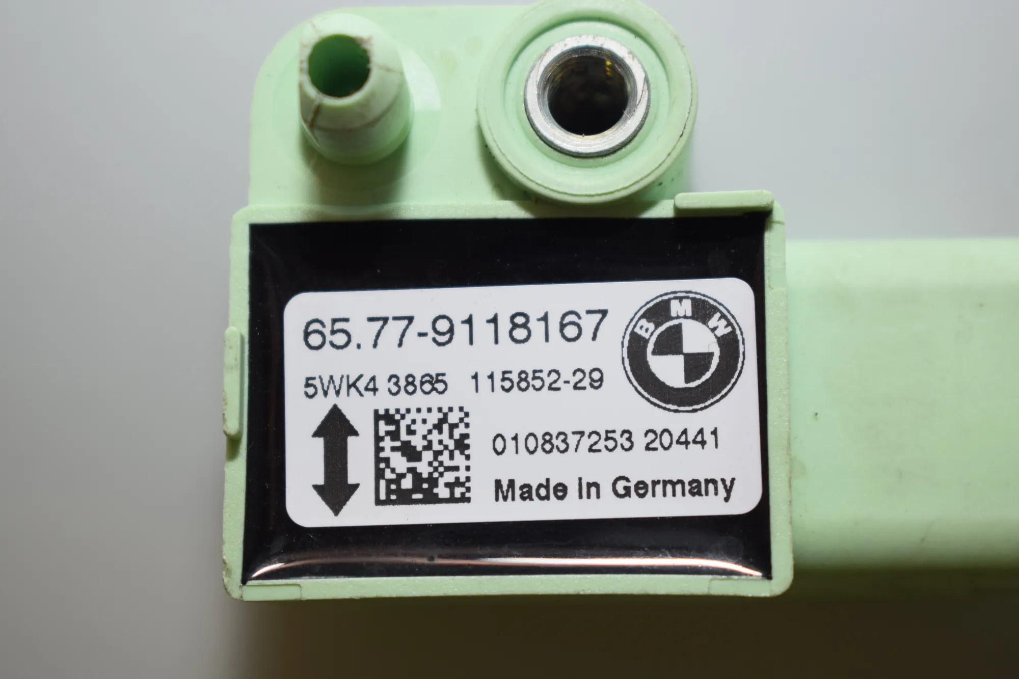 Right Side Impact Sensor – OEM 9118167 · BMW 5 (E60) BMW 5 (E60) 2007 – 4
