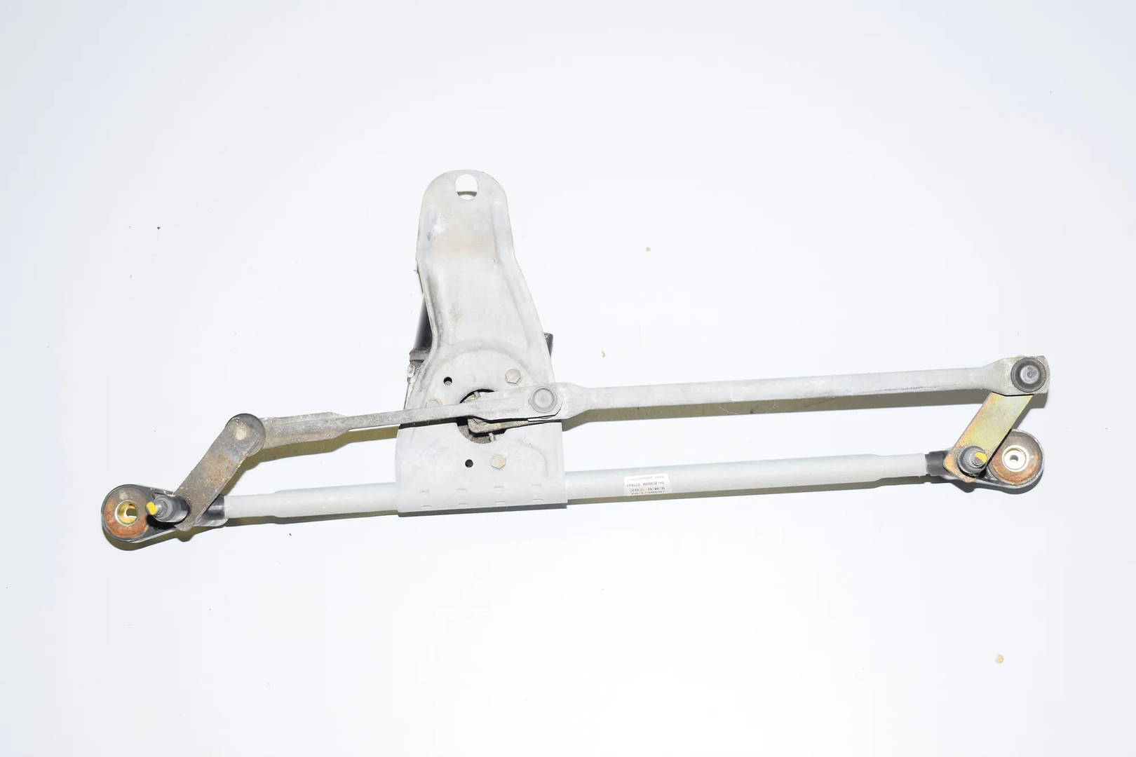 Front Windshield Wiper Mechanism – OEM 7046571 · BMW X5 (E53) 4.6 is 2002 – 3