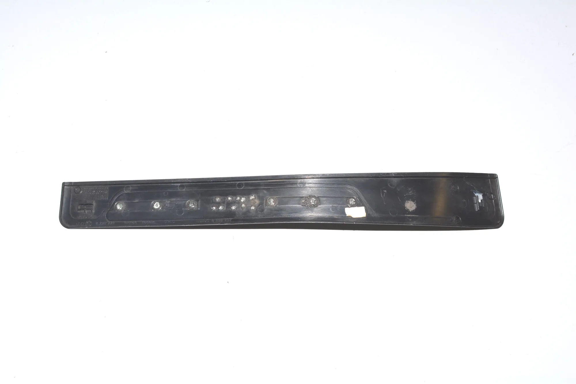 Rear Right Sill Trim – OEM 8220232 · BMW 7 (E38) BMW 7 (E38) 750 i, iL 1999 – 4