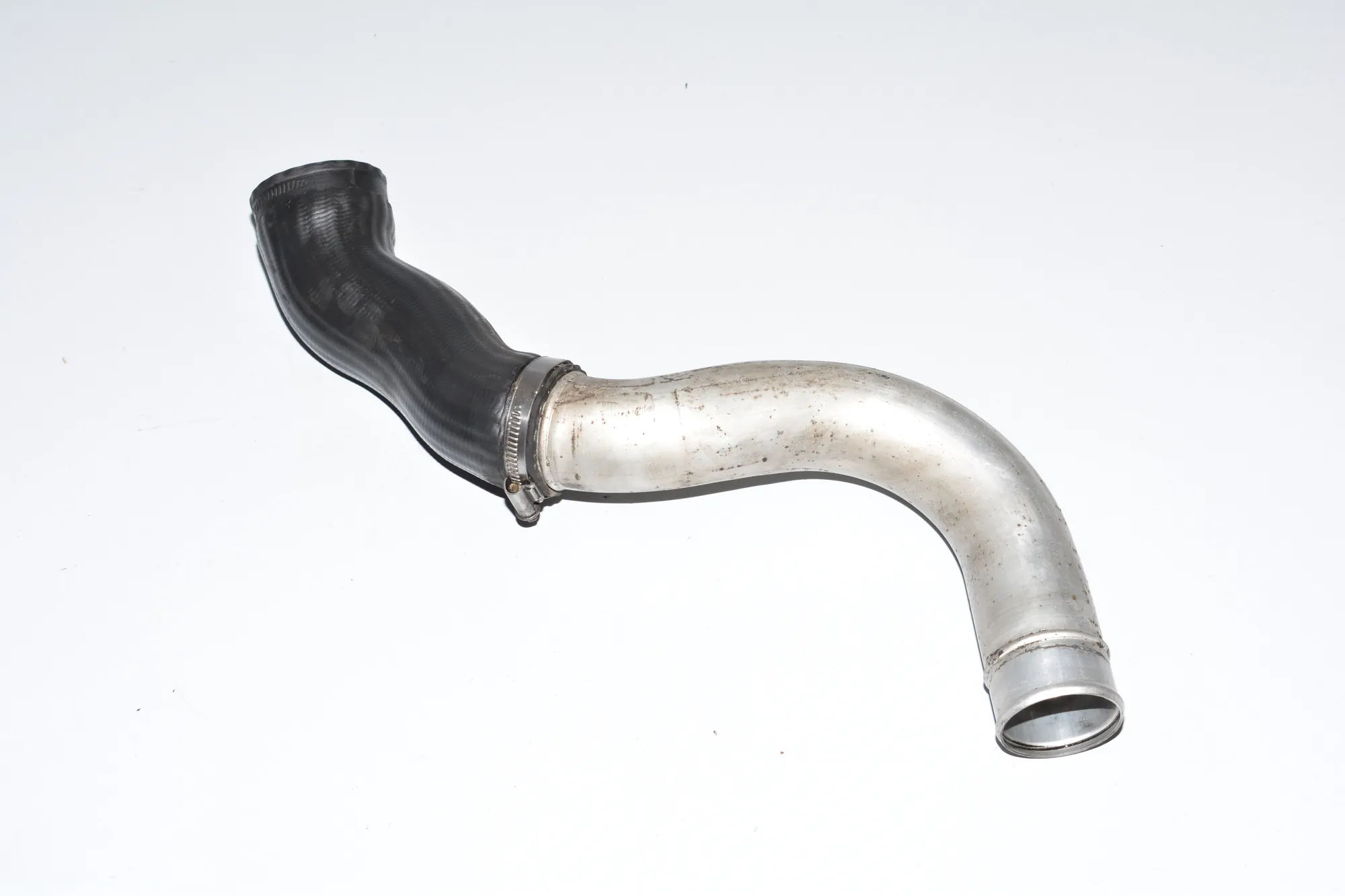 Right Side Intercooler Hose – OEM 2249669 · BMW 5 Touring (E39) 530 d 2003 – 3