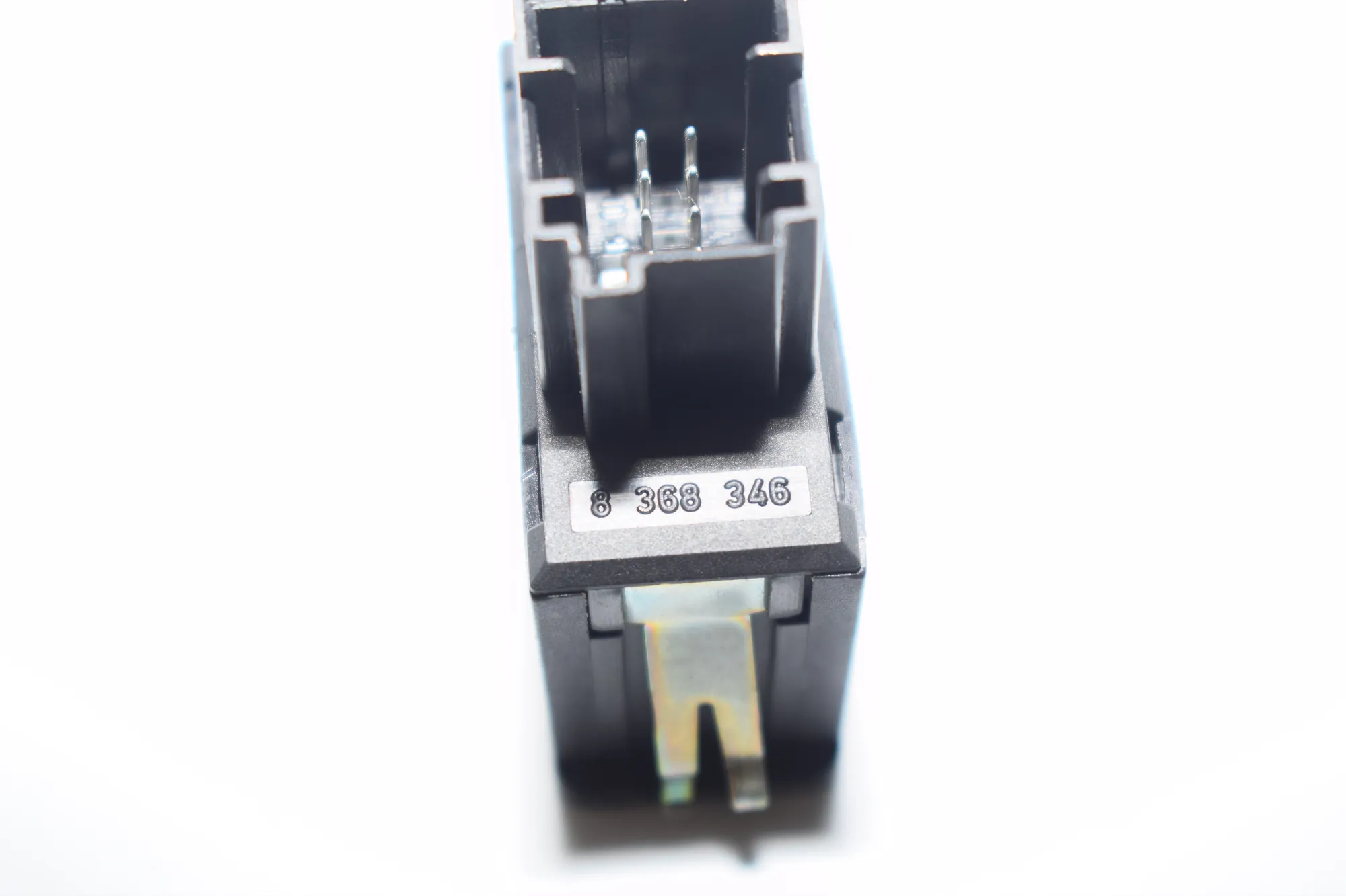 USB/AUX-In Socket Port – OEM 8368346 · BMW X5 (E53) 4.6 is 2002 – 4