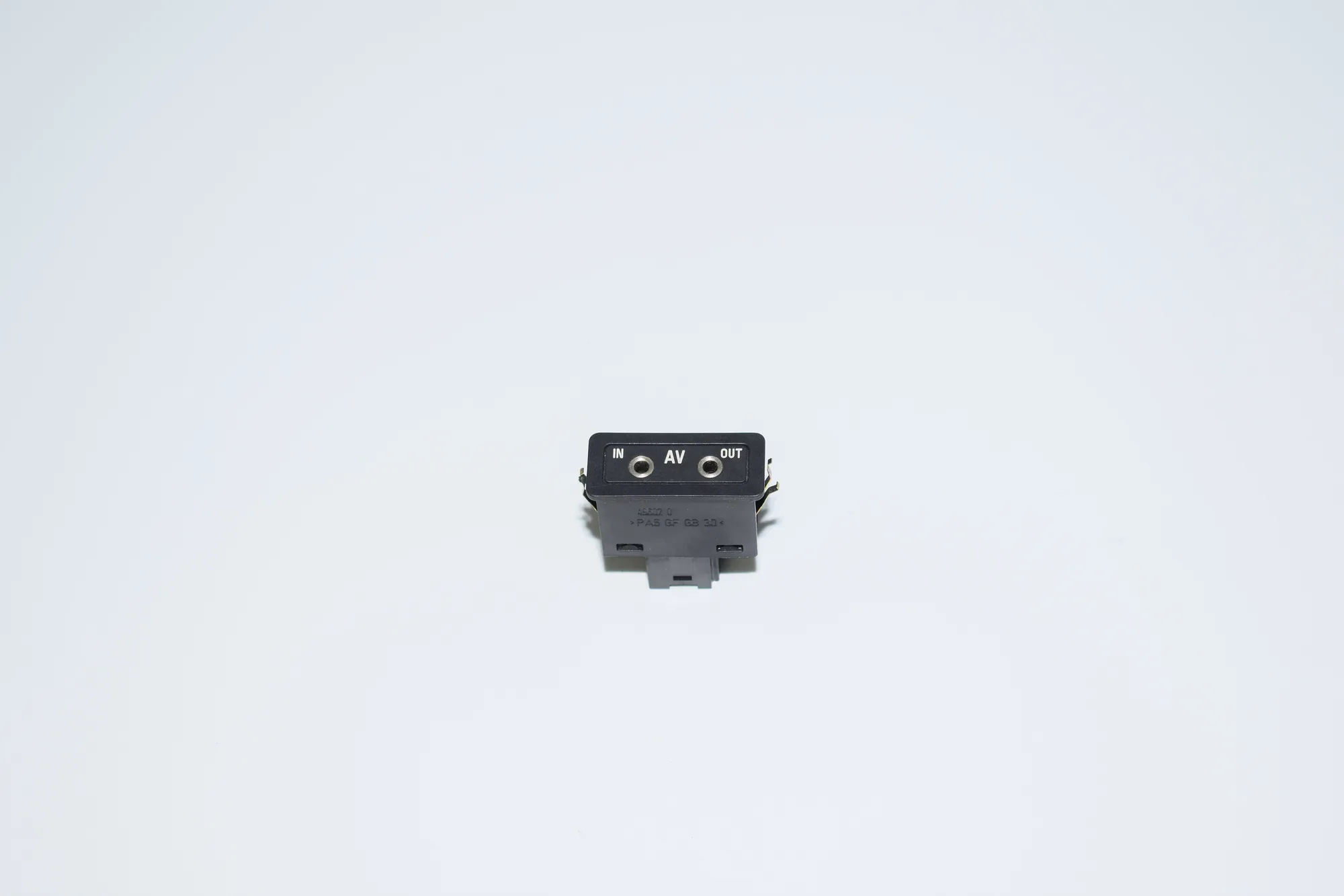 USB/AUX-In Socket Port – OEM 8368346 · BMW X5 (E53) 4.6 is 2002