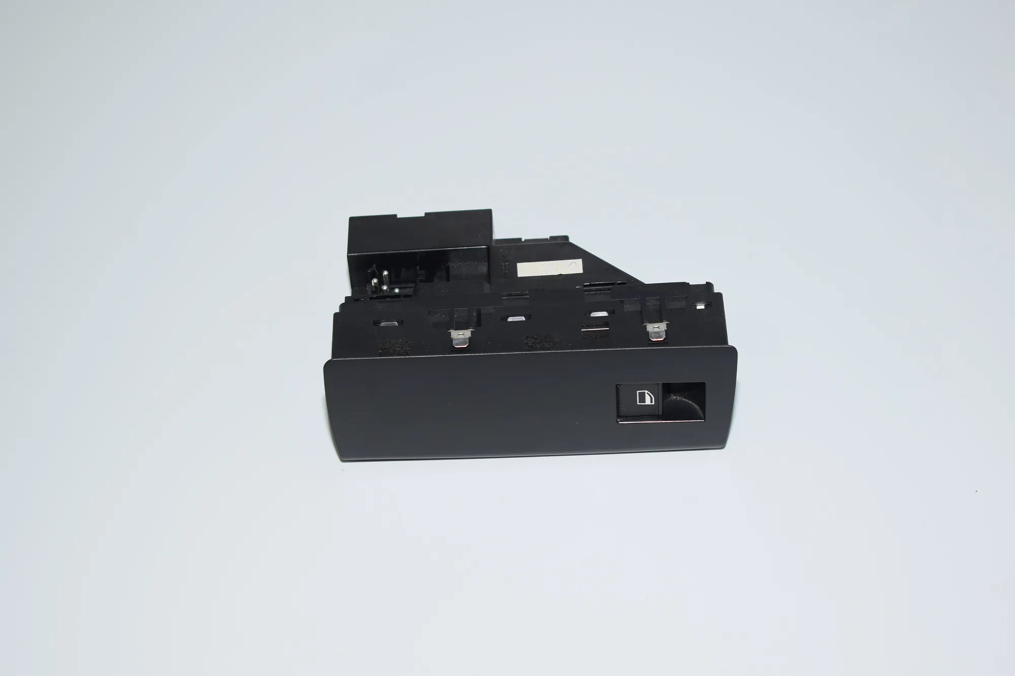 Front Left Door Window Switch – OEM 6925700 · BMW X5 (E53) 4.6 is 2002